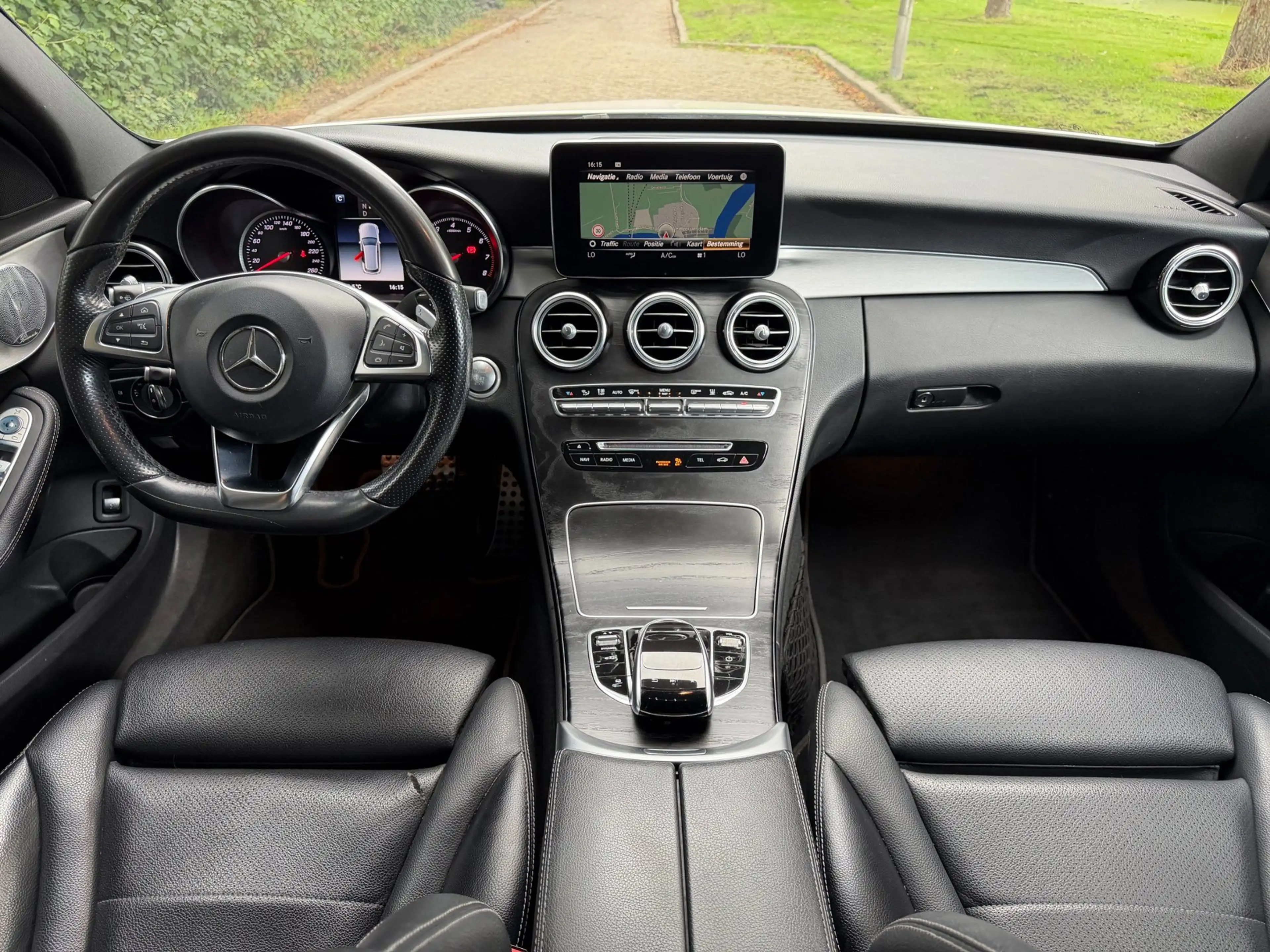 Mercedes-Benz C 350 Estate e Business Solution AMG — photo 7