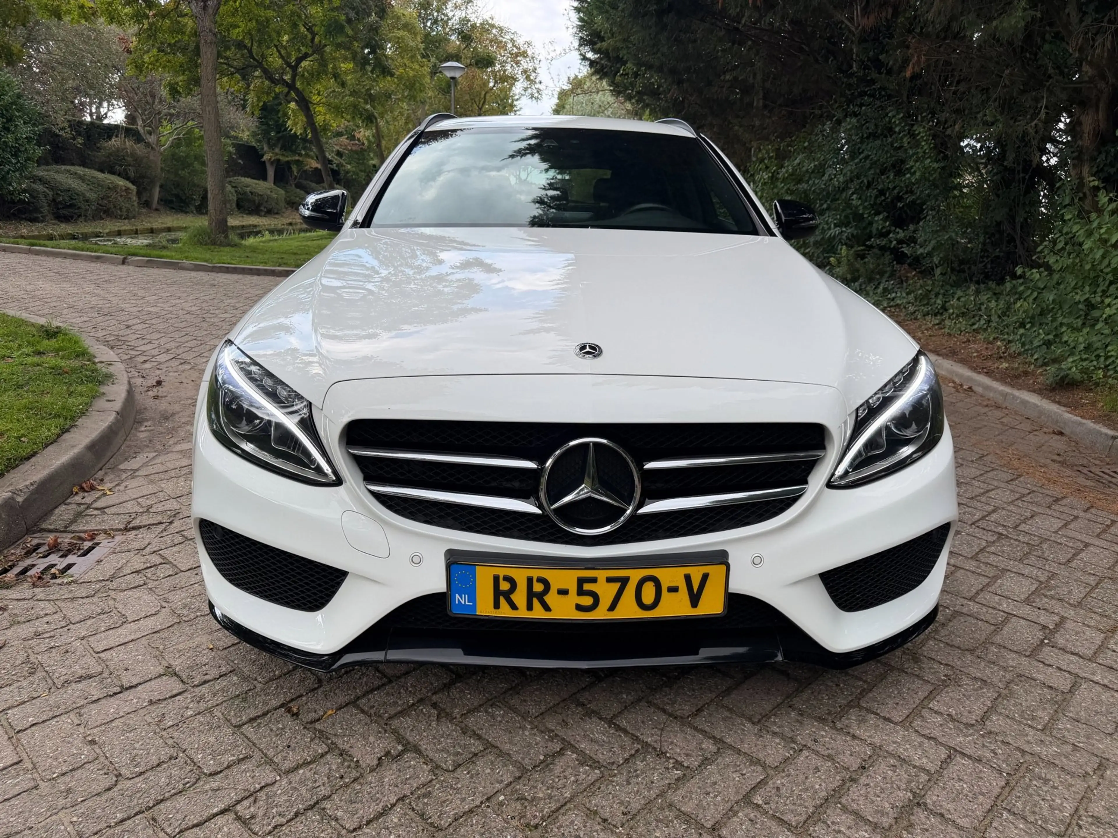 Mercedes-Benz C 350 Estate e Business Solution AMG — photo 4