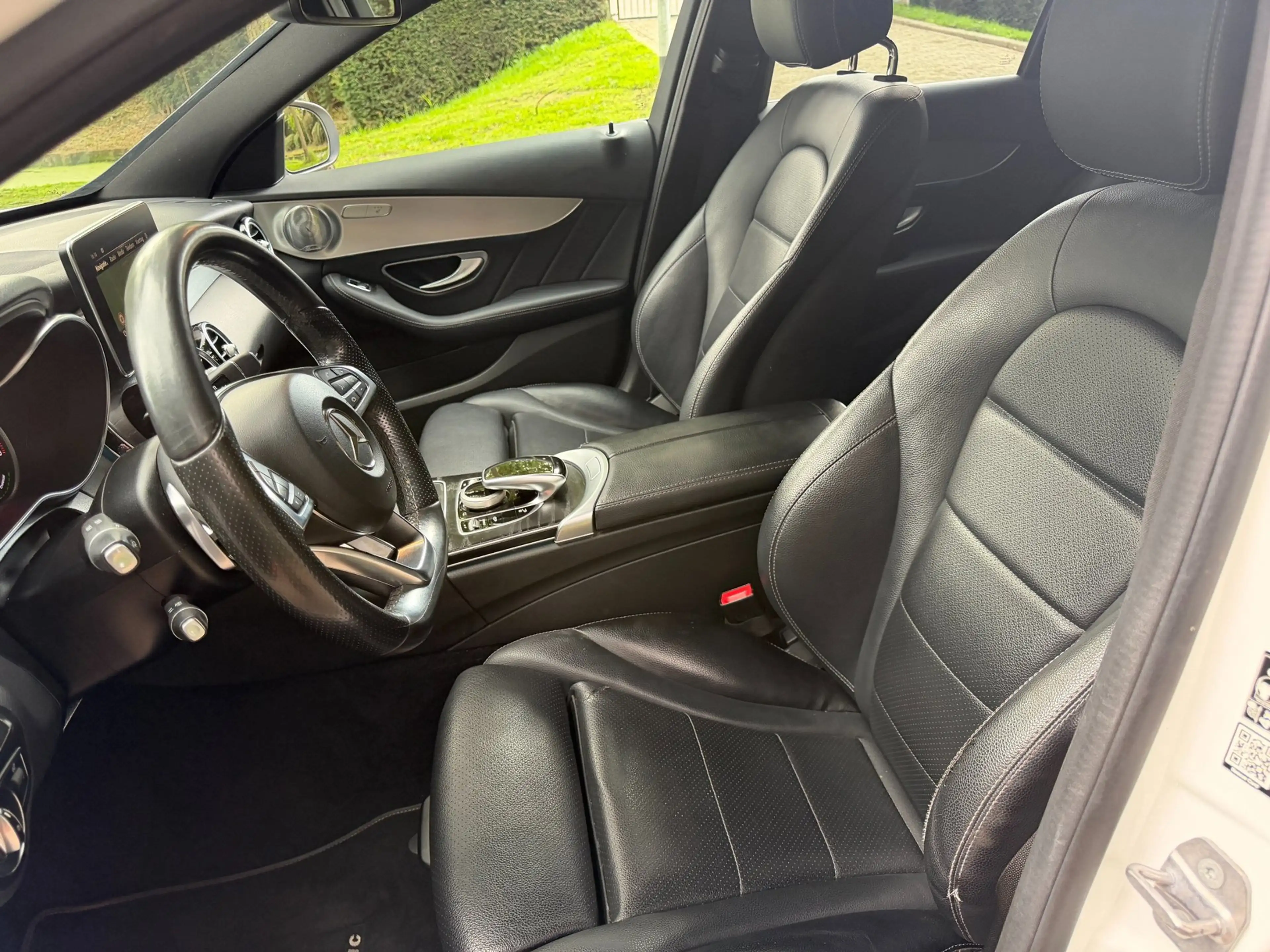 Mercedes-Benz C 350 Estate e Business Solution AMG — photo 6