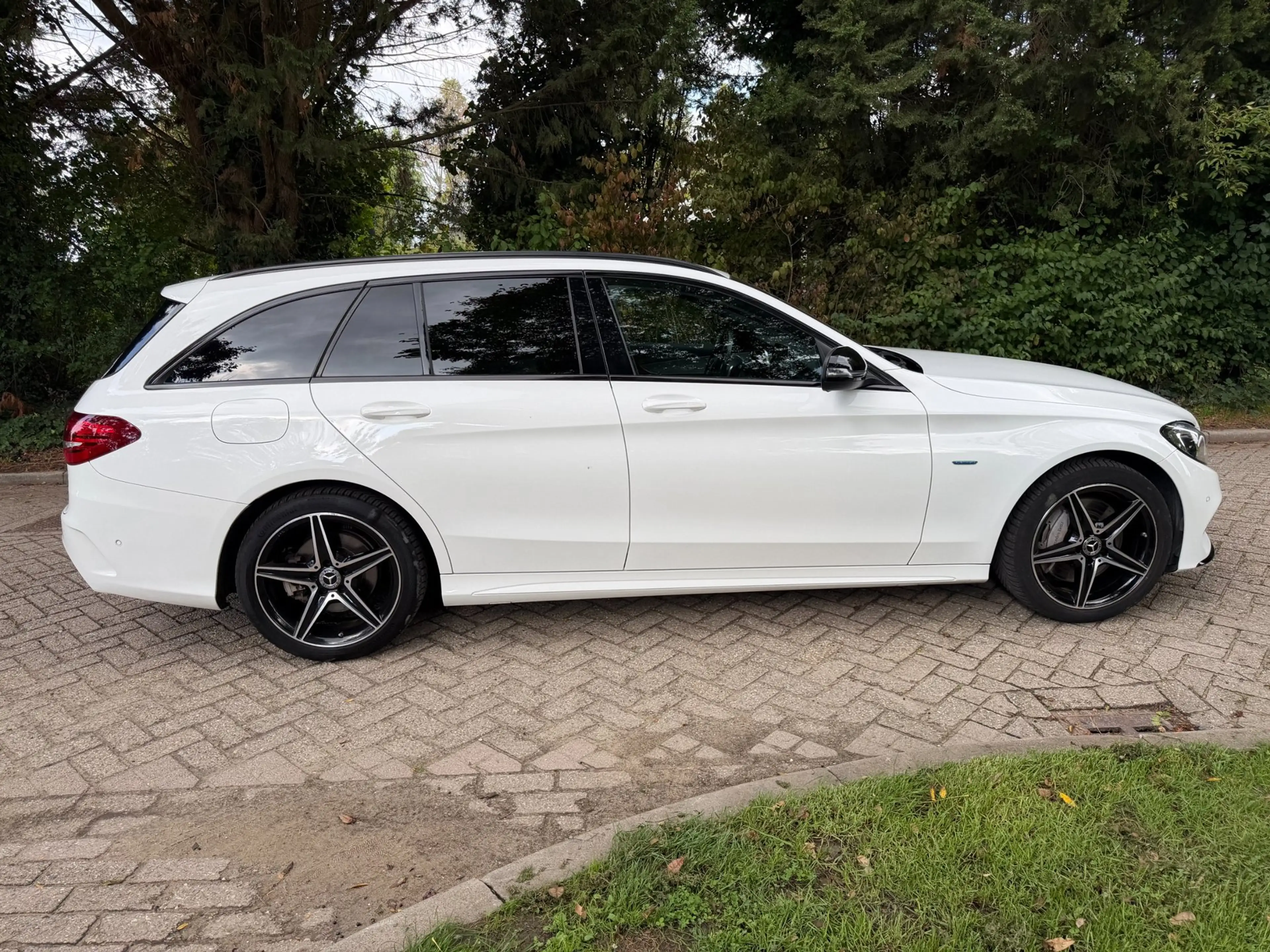 Mercedes-Benz C 350 Estate e Business Solution AMG — photo 3