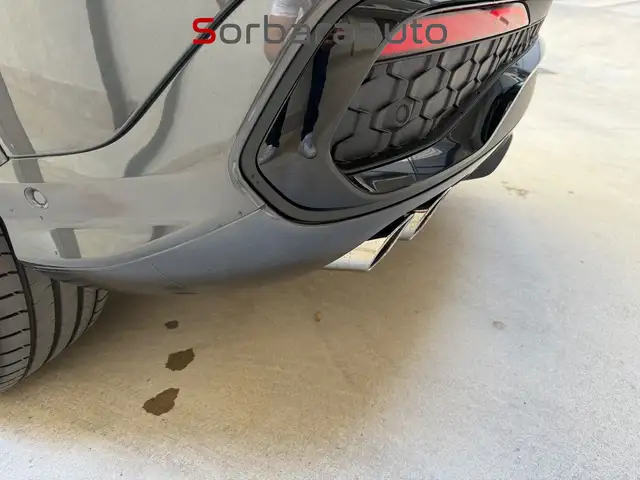 Audi Q5 view 12
