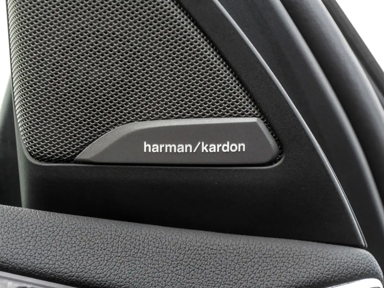 BMW X4 M 40i M SPORT AHK PANO DA PROF HuD H/K 12