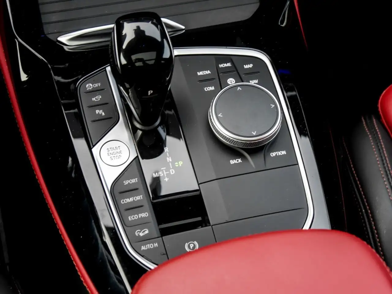 BMW X4 M 40i M SPORT AHK PANO DA PROF HuD H/K 10