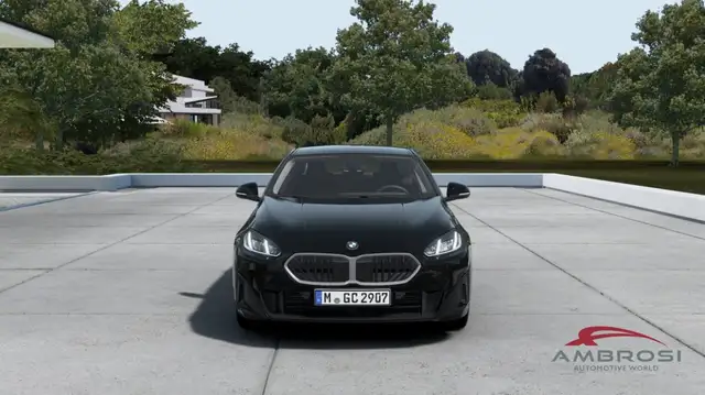 BMW 2 Series view 4