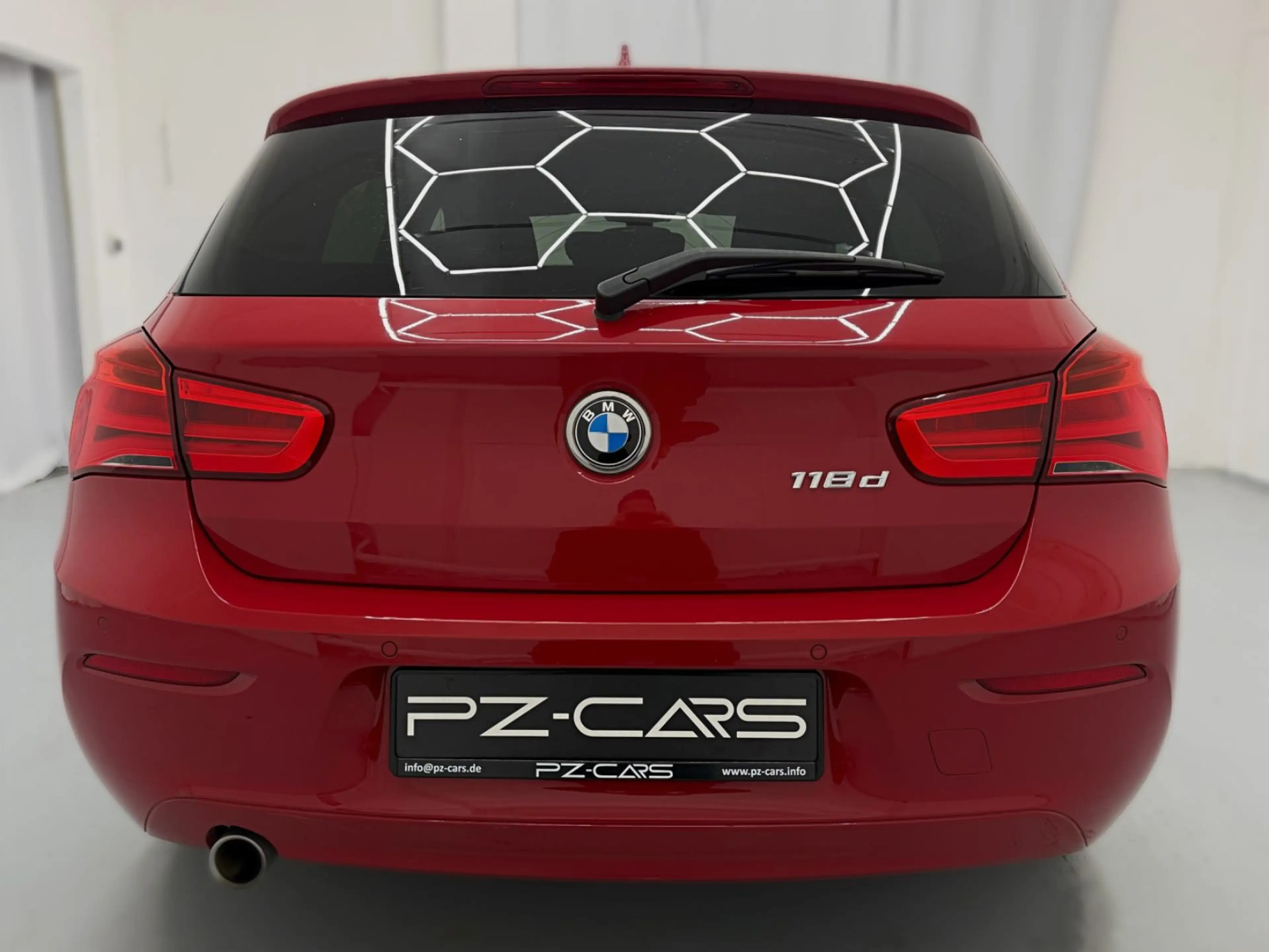 BMW 118 d Automatik|Navi|PDC|SHZ|Tempo|BMW-Scheckheft — photo 5