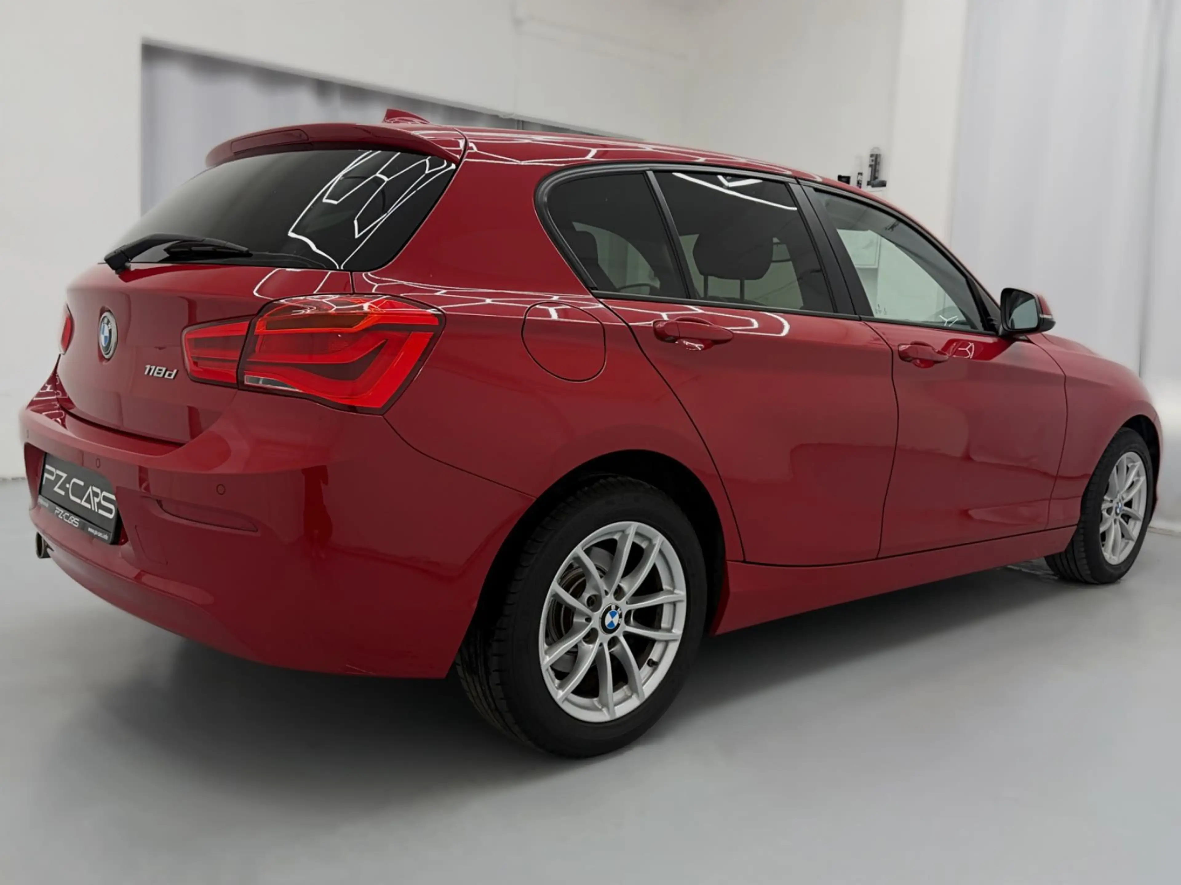 BMW 118 d Automatik|Navi|PDC|SHZ|Tempo|BMW-Scheckheft — photo 6