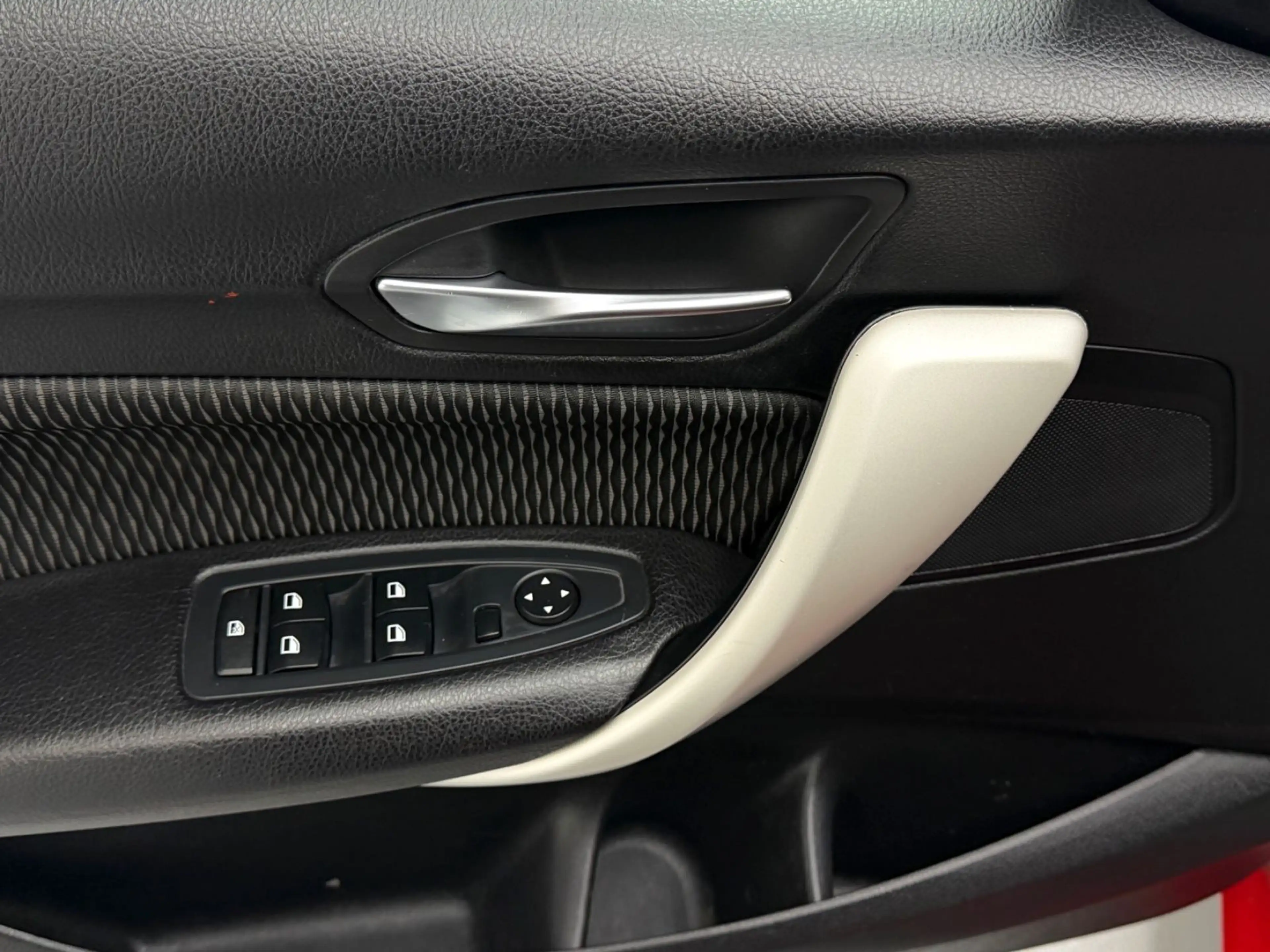BMW 118 d Automatik|Navi|PDC|SHZ|Tempo|BMW-Scheckheft — photo 10