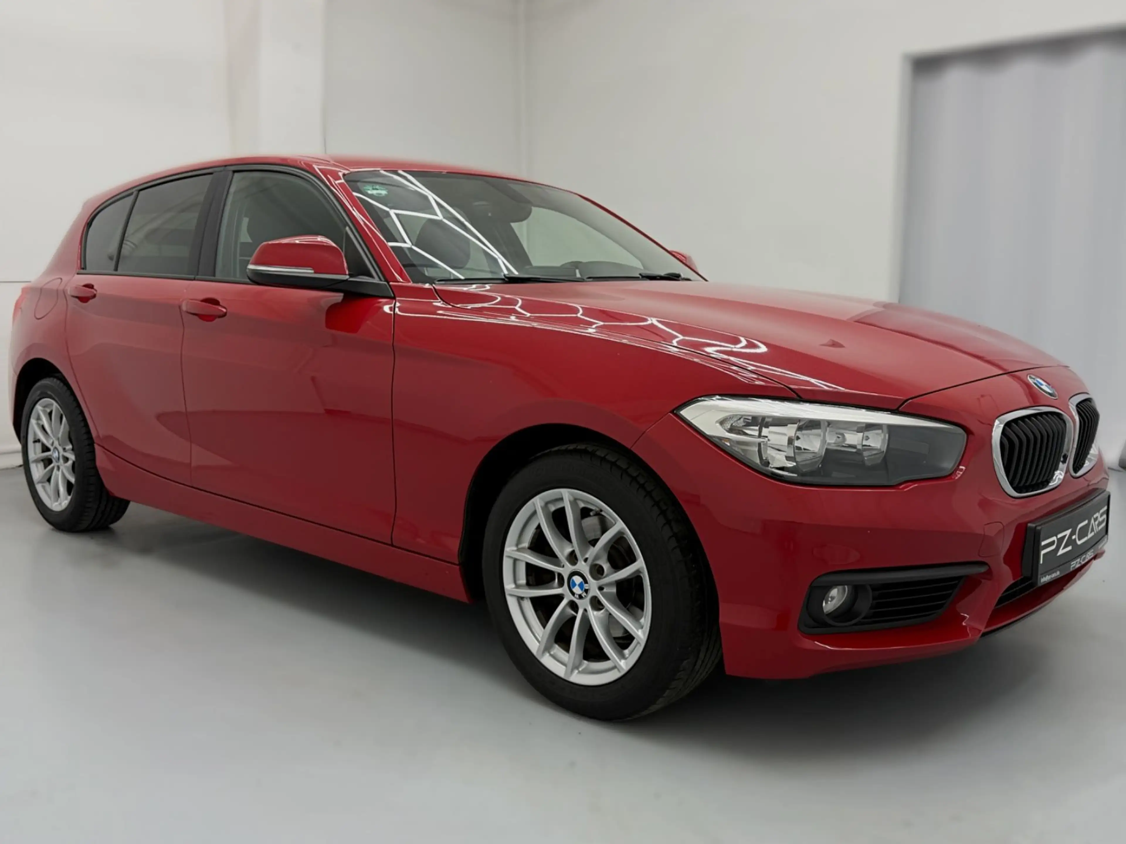 BMW 118 d Automatik|Navi|PDC|SHZ|Tempo|BMW-Scheckheft — photo 3