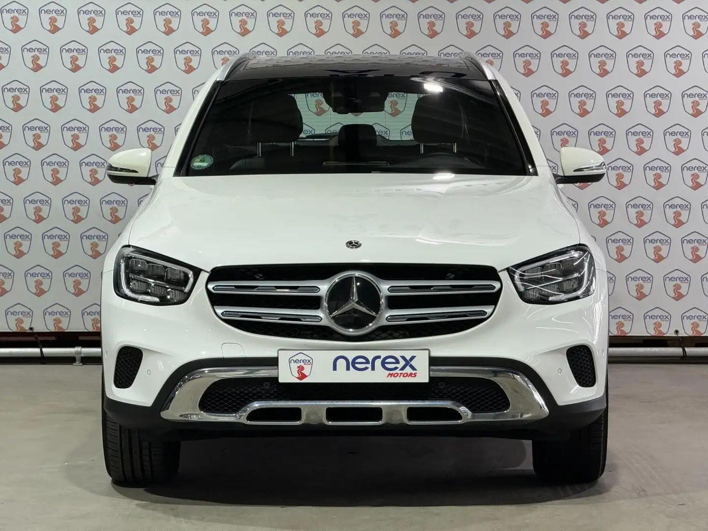 Mercedes-Benz GLC 300 300e 4MATIC/PANO/MEMORY/HEAD-UP/CAMERA Wit - 2