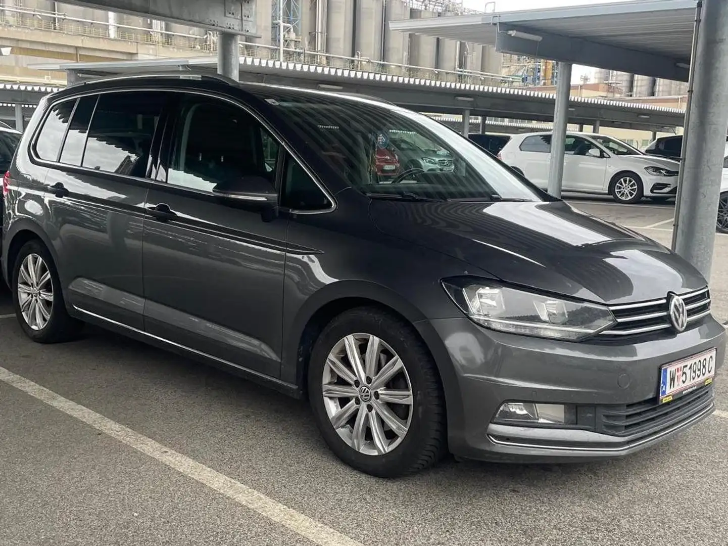 Volkswagen Touran Touran Comfortline 2,0 BMT TDI Comfortline Grau - 1