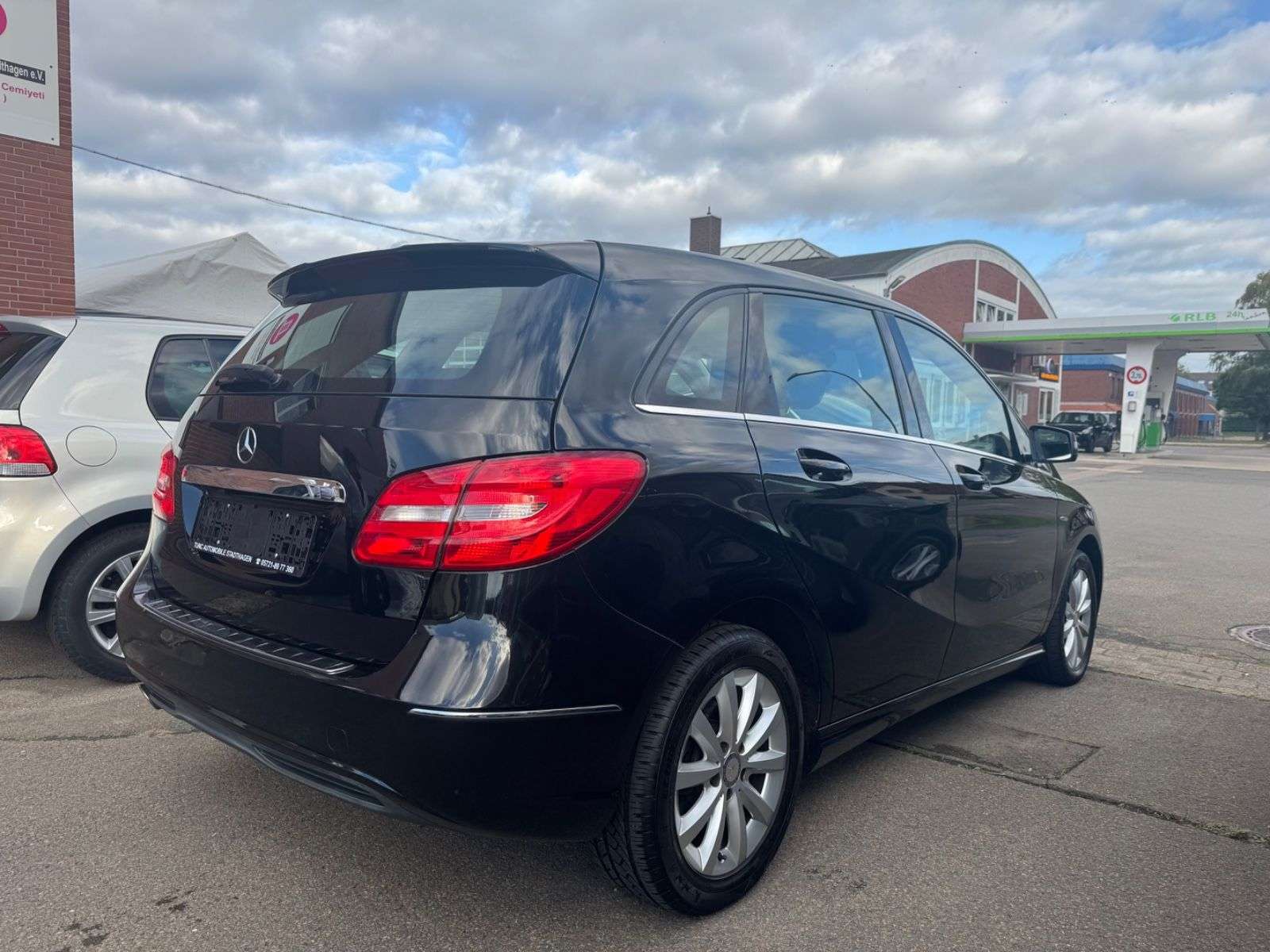 Second hand Mercedes Benz B-Class 180