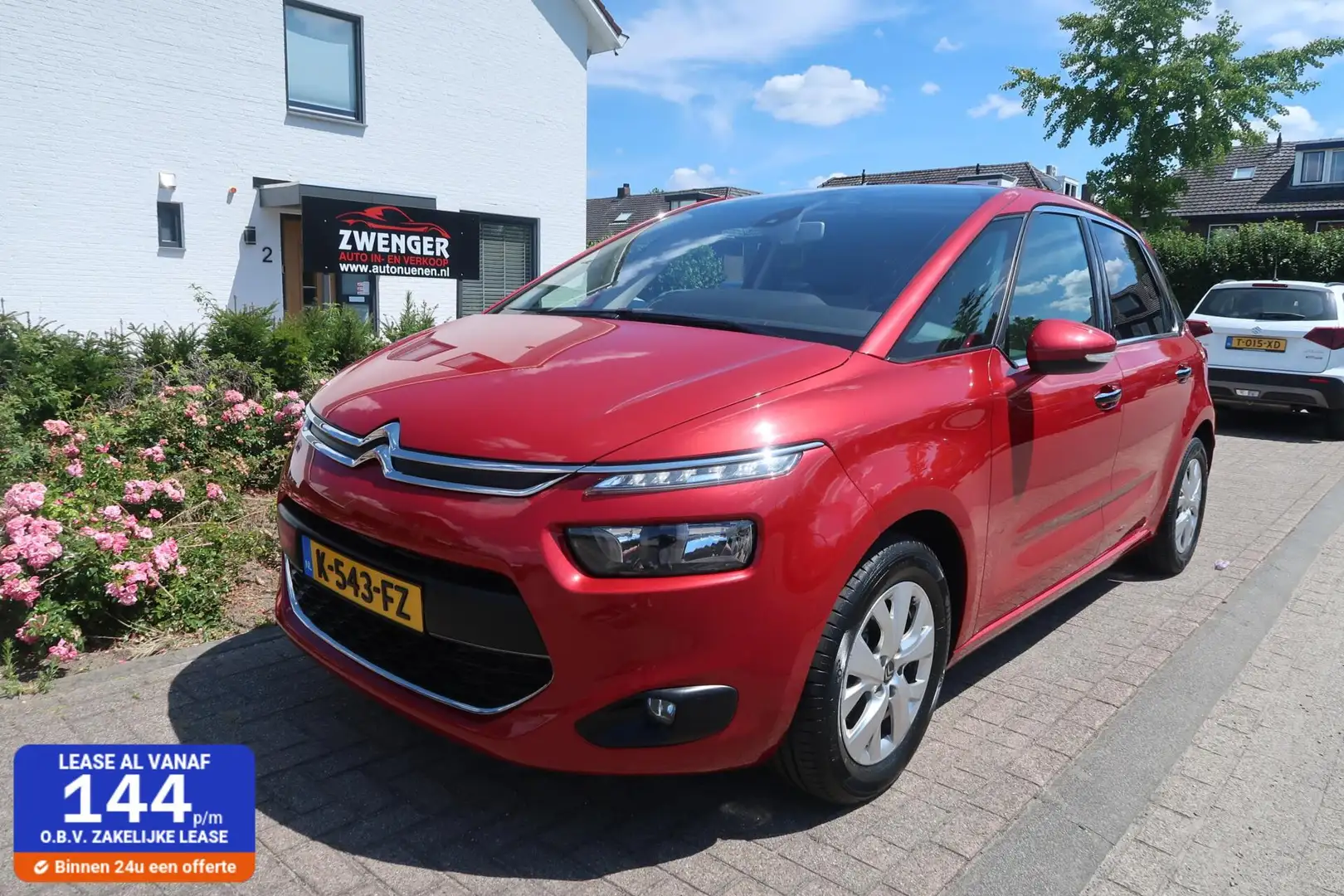 Citroen C4 Picasso 1.2 PureTech NAVIGATIE|TREKHAAK|CAMERA|KEYLESS|PDC Rood - 1