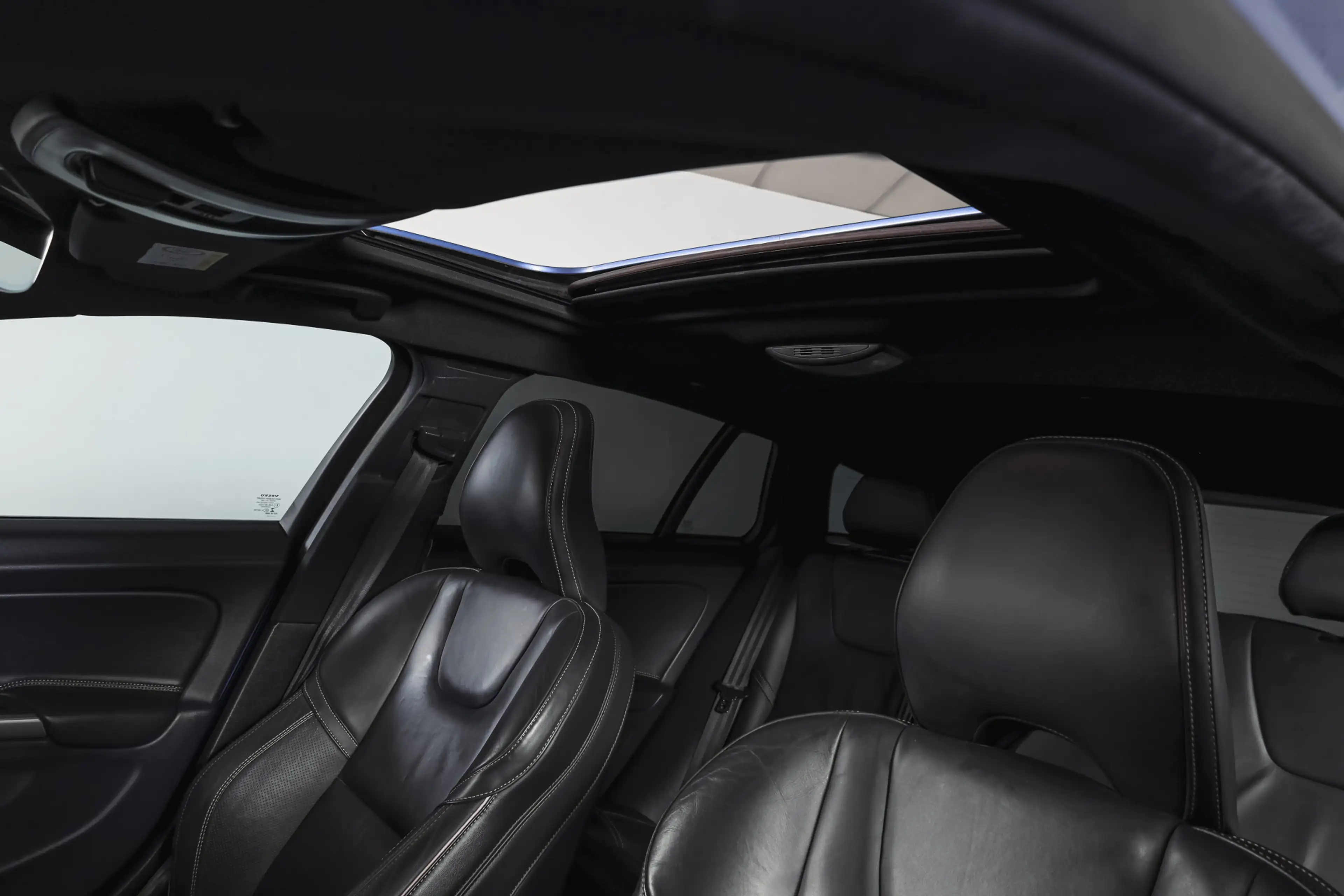 Volvo V60 2.0 T4 190 PK Business Sport - Automaat Org. NL. | — photo 7