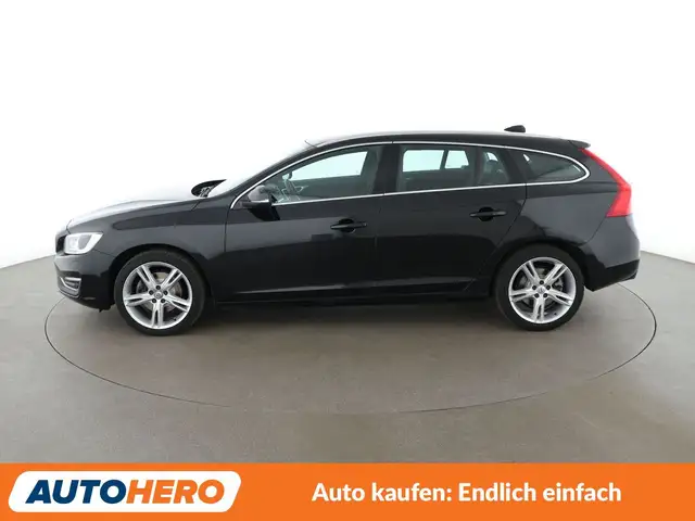 Volvo V60 view 3