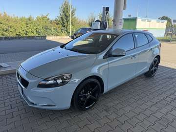 V40 II 2.0 d2 Kinetic book s pochi km!!! Euro6
