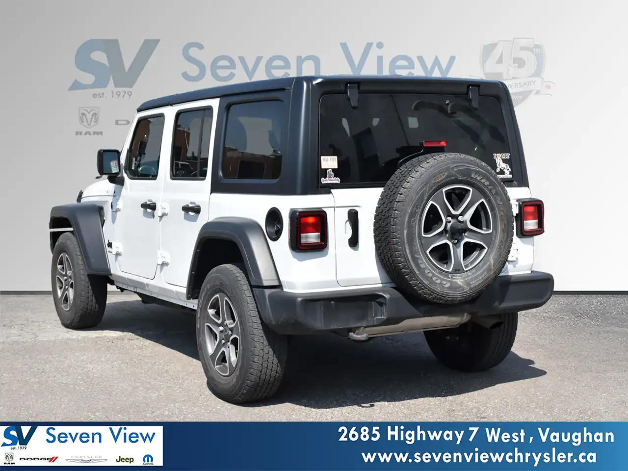 Jeep Wrangler photo Jeep Wrangler