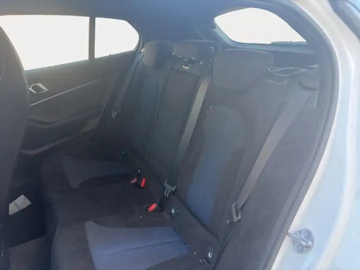 BMW Serie 1 2021, foto 9