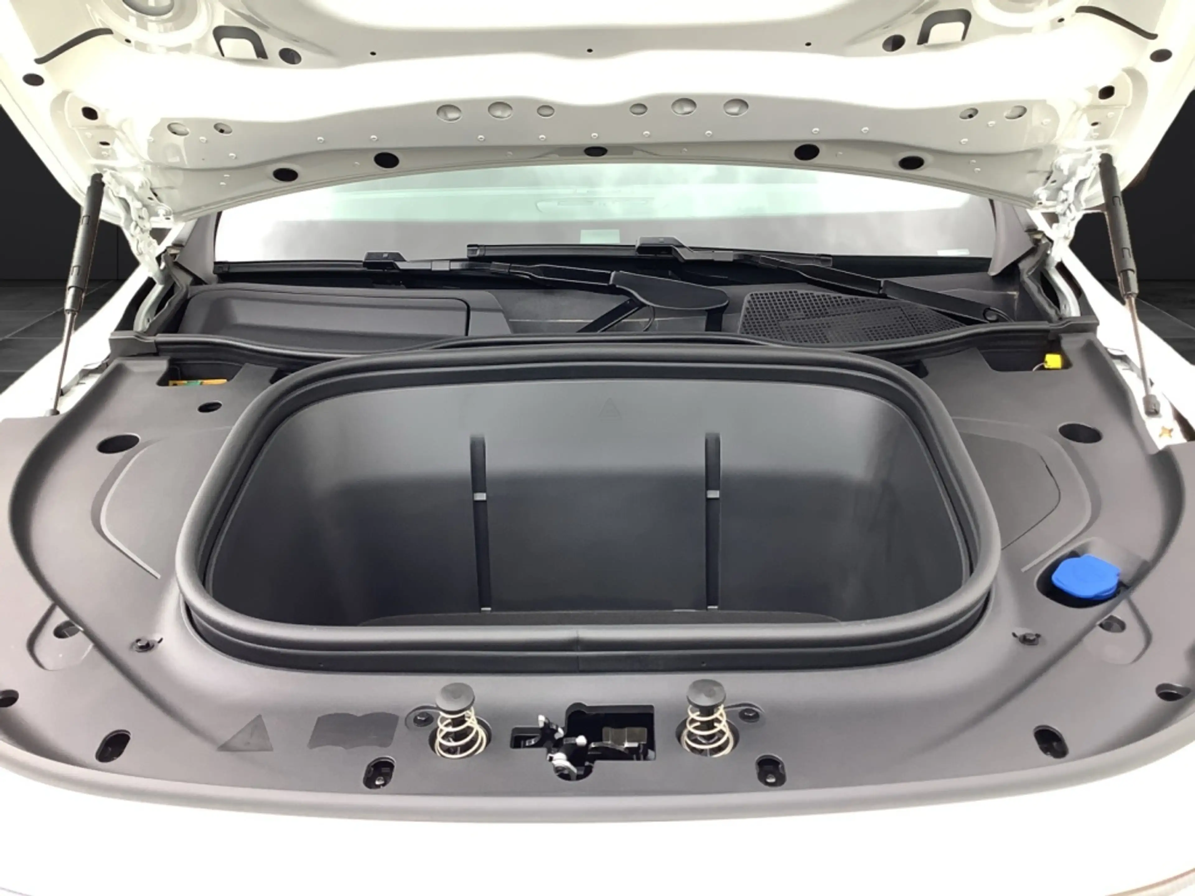 Mercedes-Benz GLB 250 + EQ Technologie +AMGLINE+19"AMGLMR+LED+ — photo 22