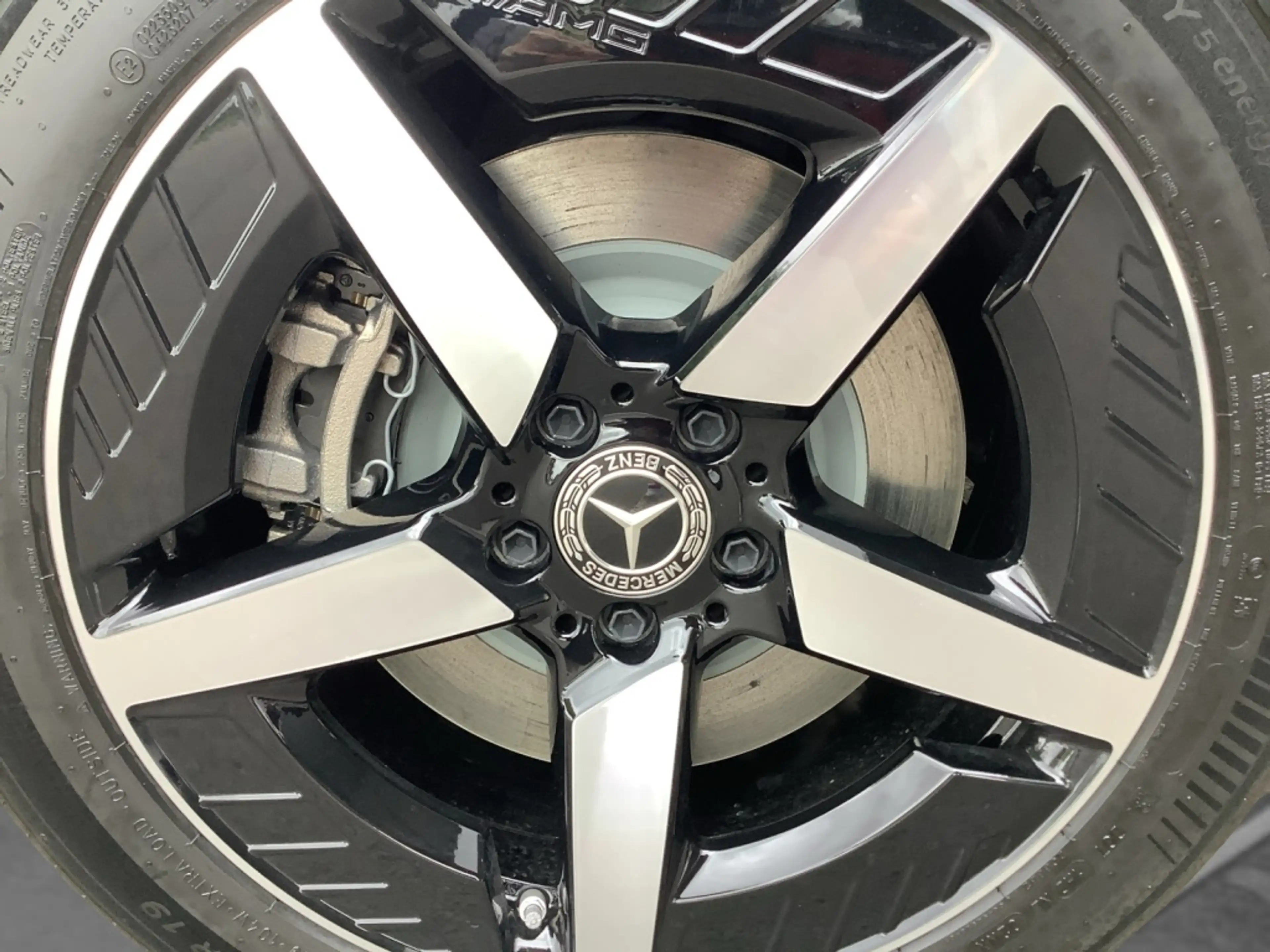 Mercedes-Benz GLB 250 + EQ Technologie +AMGLINE+19"AMGLMR+LED+ — photo 6