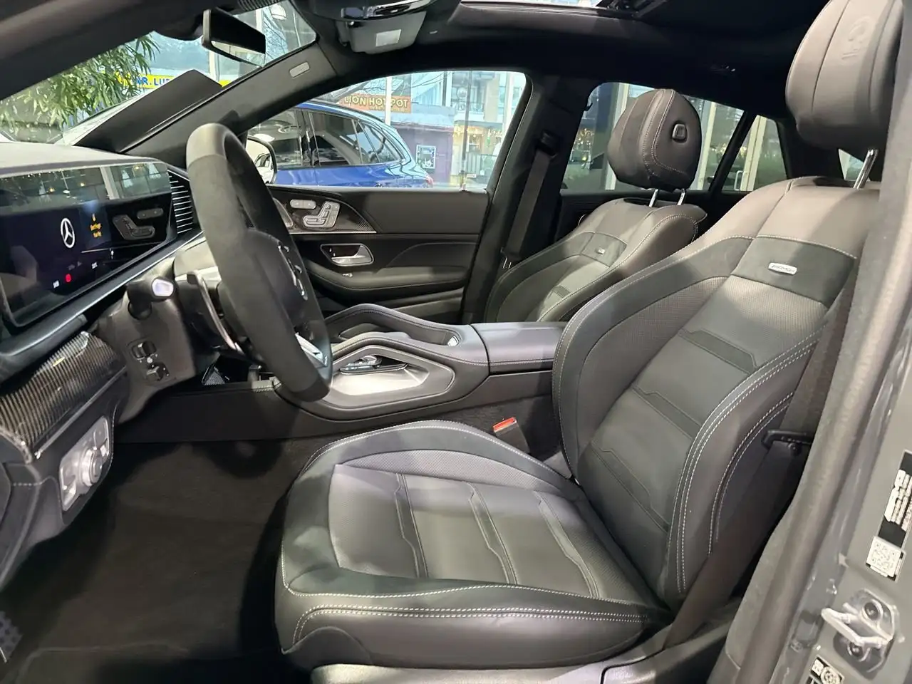 Mercedes-Benz GLE снимка Mercedes-Benz GLE