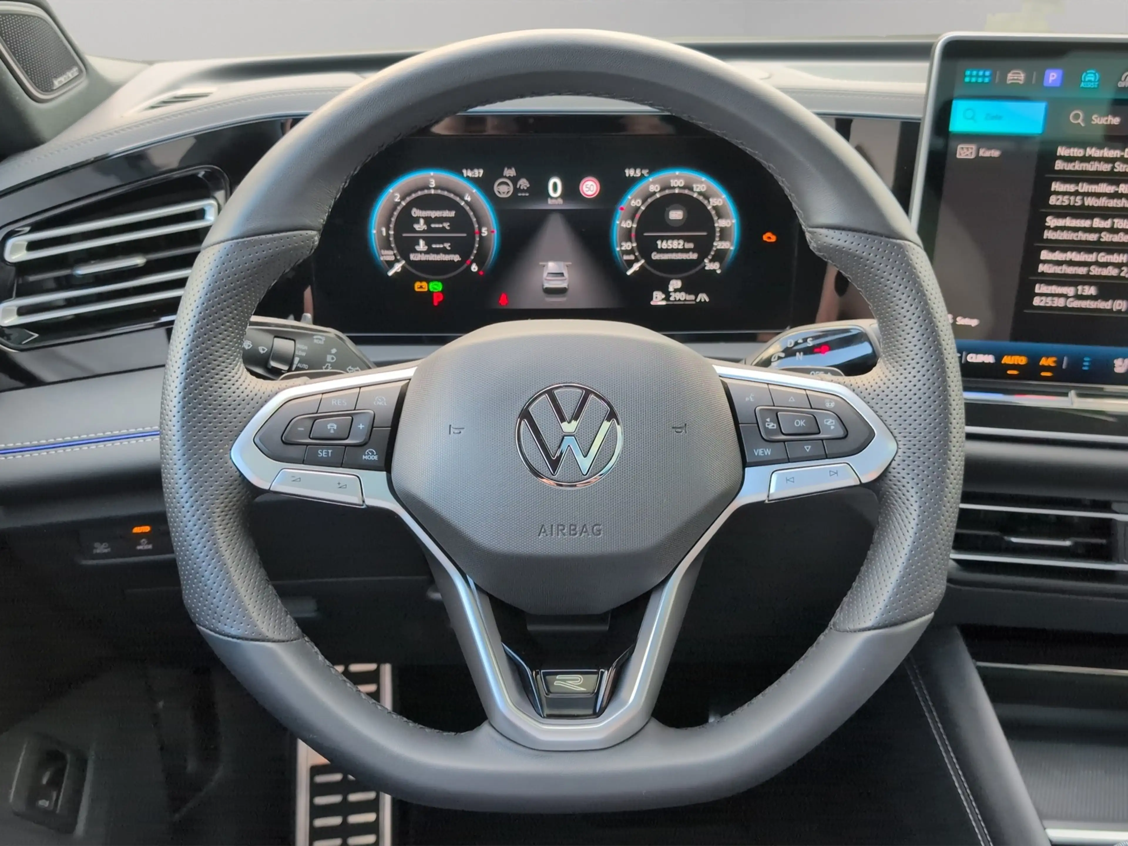 Volkswagen Tiguan R-Line TDI 4Mo. Matrix AHK Pano StandH — photo 10