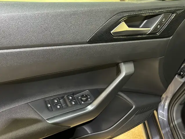 Volkswagen Taigo view 5