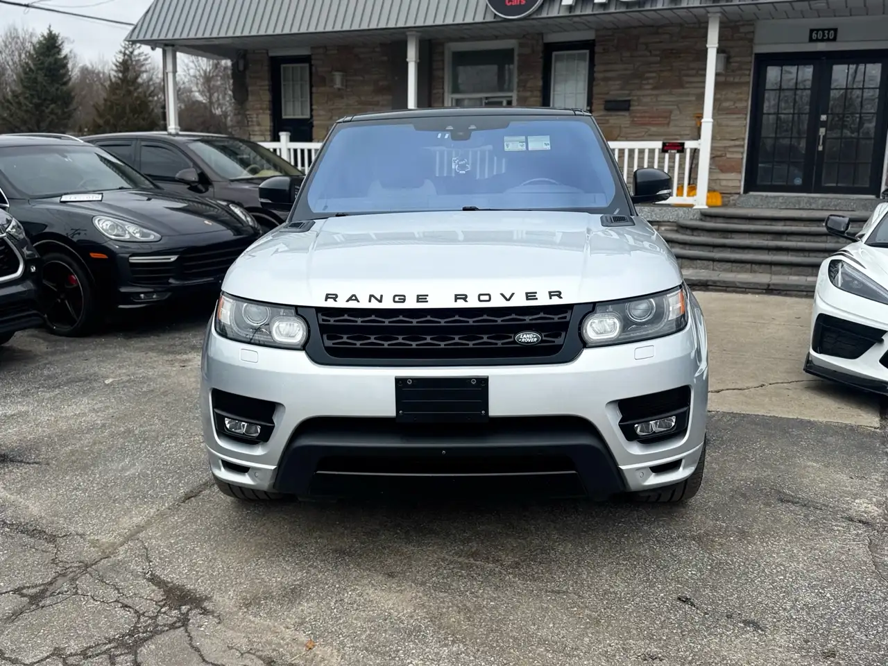 Land Rover Range Rover Sport снимка Land Rover Range Rover Sport