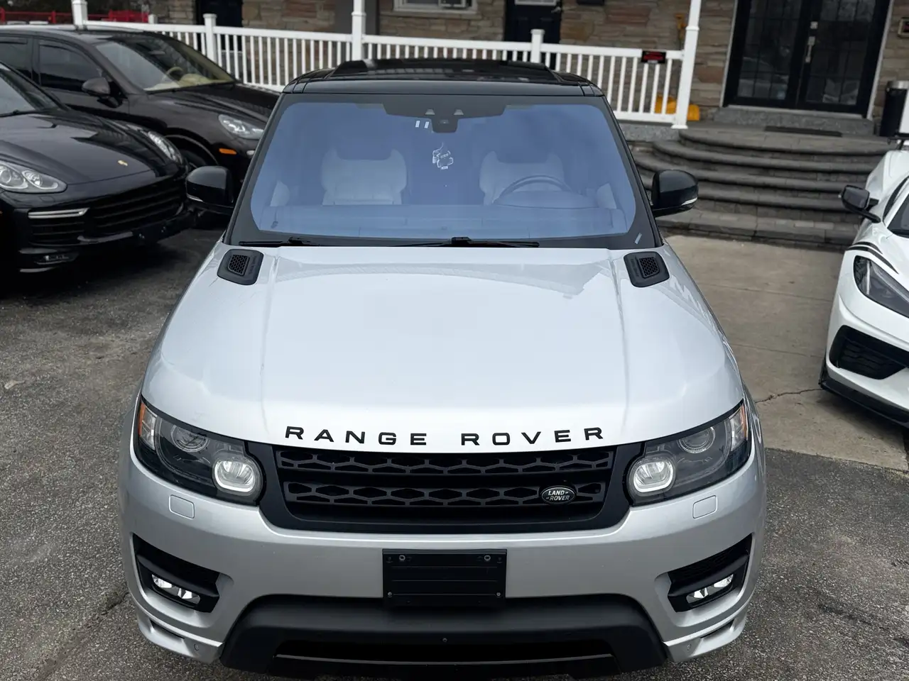 Land Rover Range Rover Sport снимка Land Rover Range Rover Sport