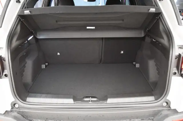 Jeep Avenger view 15