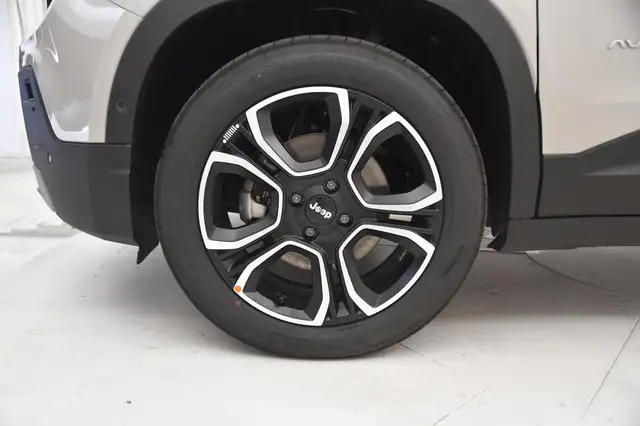 Jeep Avenger view 6