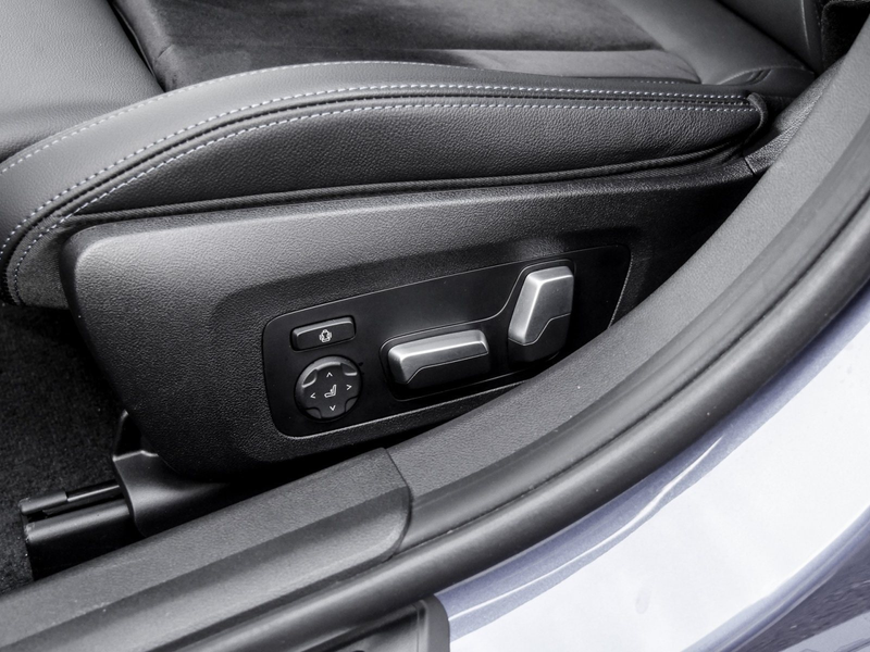 BMW 330 d M SPORT+AHK+H/K+DA+ACC+ADAP LED — photo 13