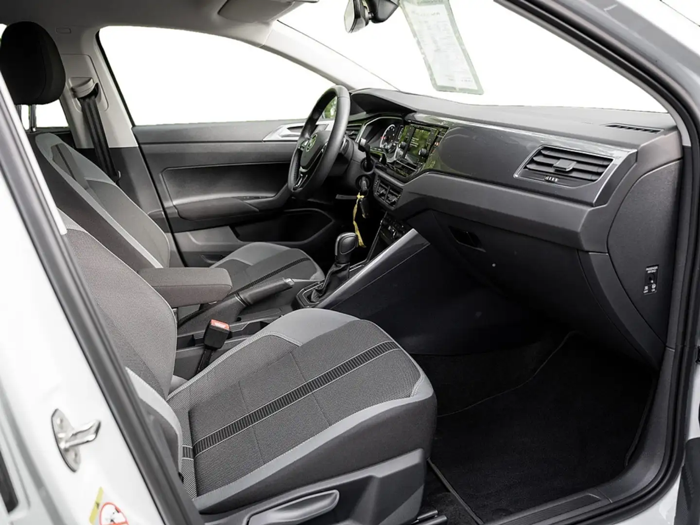 Volkswagen Polo 1.5 TSI Highline LED ACC R-LINE DAB+ Weiß - 2