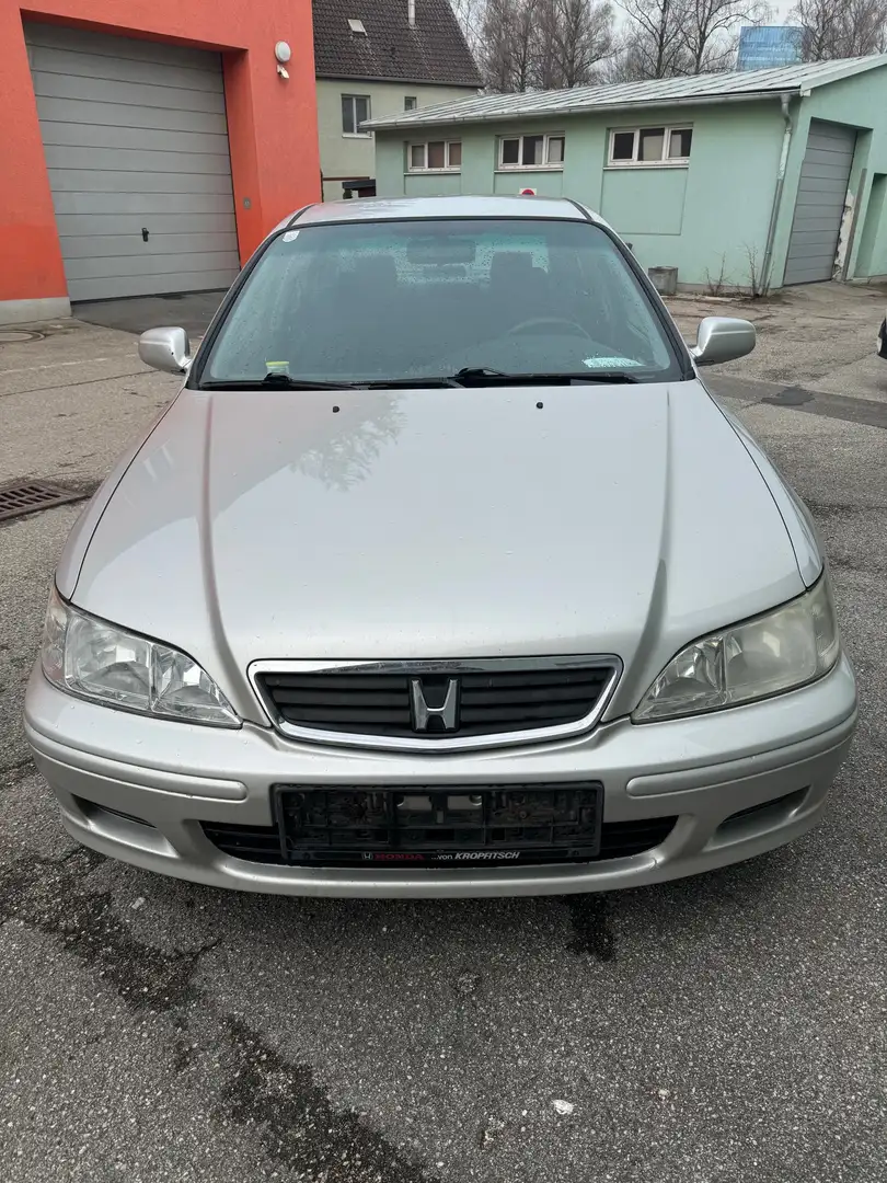 Honda Accord 1,8i LS Stříbrná - 1