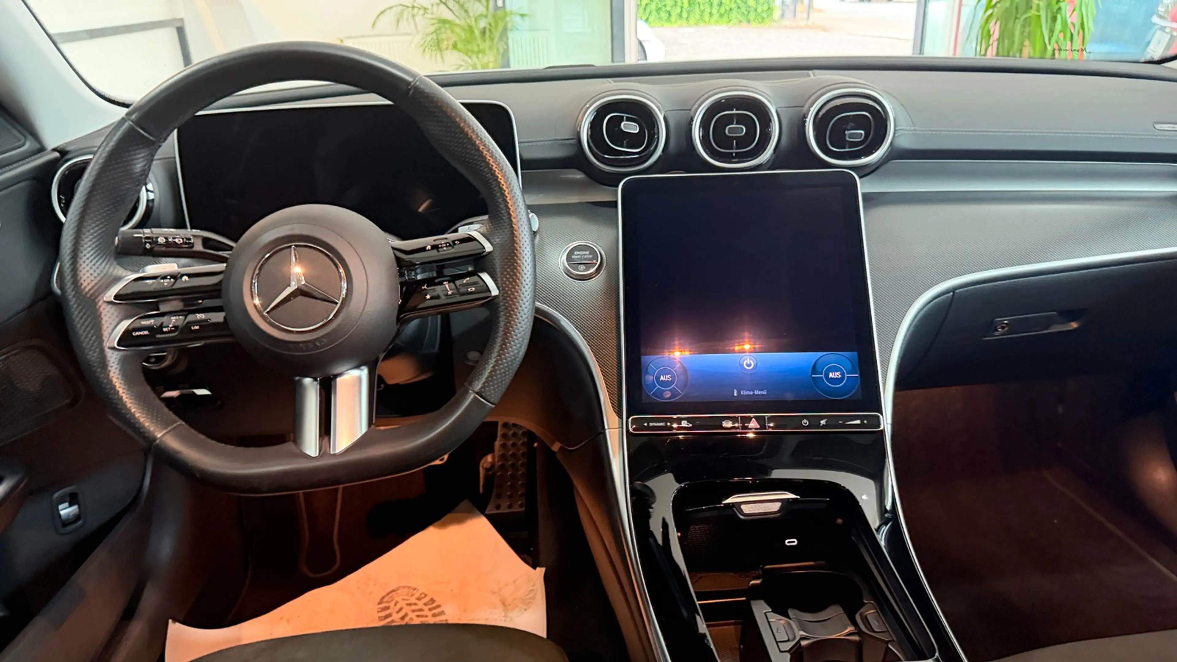 Mercedes-Benz C 180 9G T AMG-LINE — photo 14