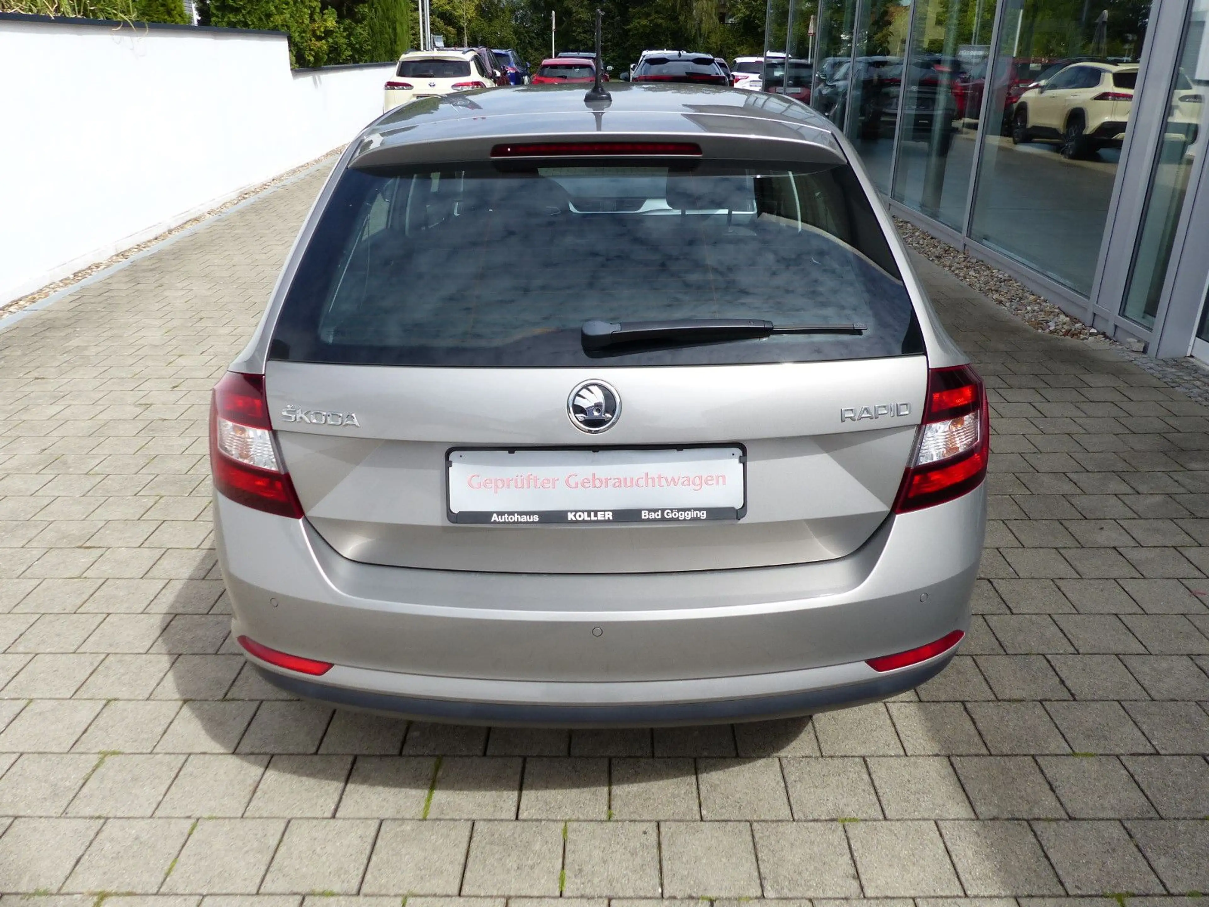 Skoda Rapid/Spaceback Spaceback 1.0 TSI Ambition Tempomat PDC — photo 4