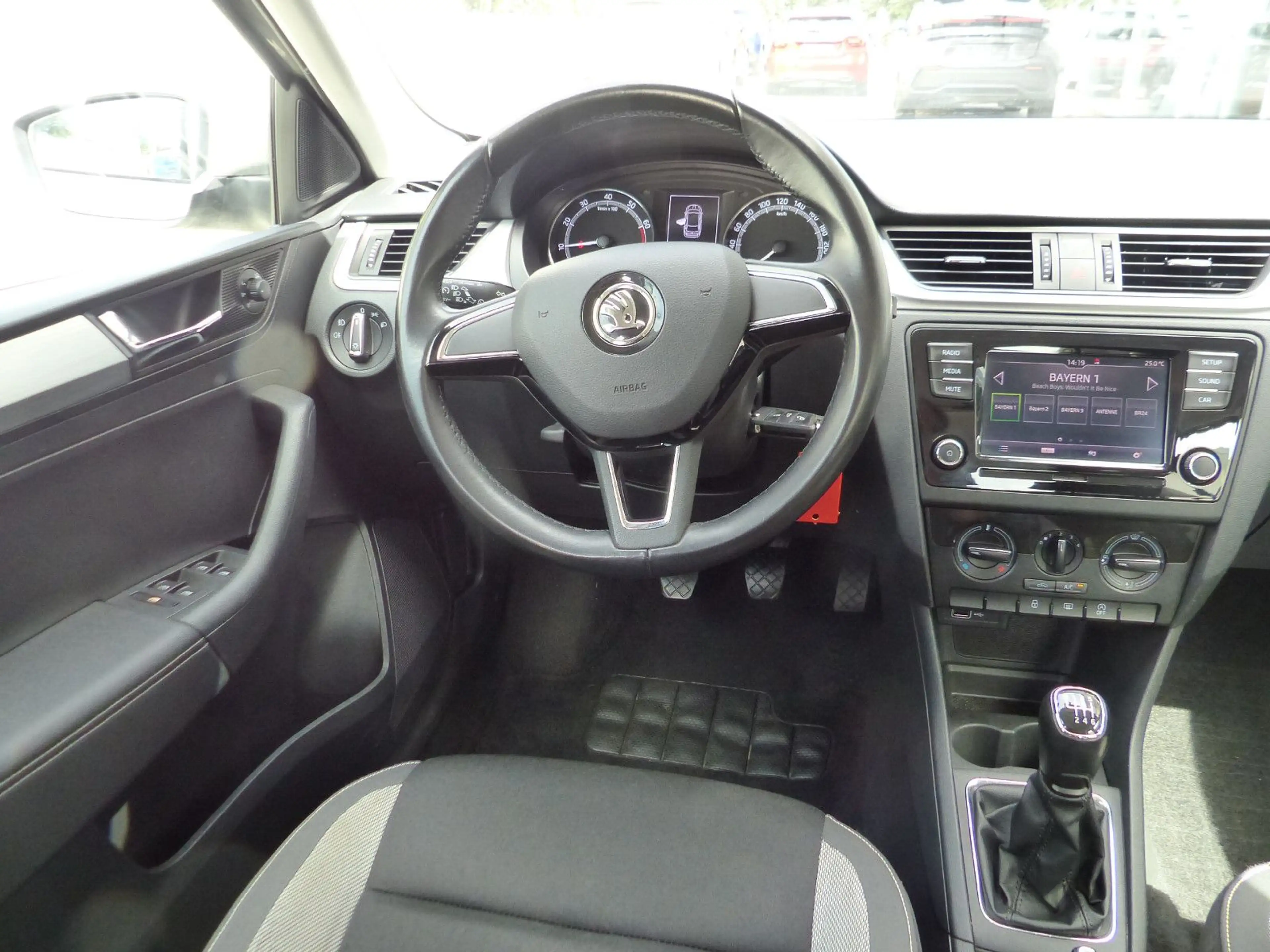 Skoda Rapid/Spaceback Spaceback 1.0 TSI Ambition Tempomat PDC — photo 9