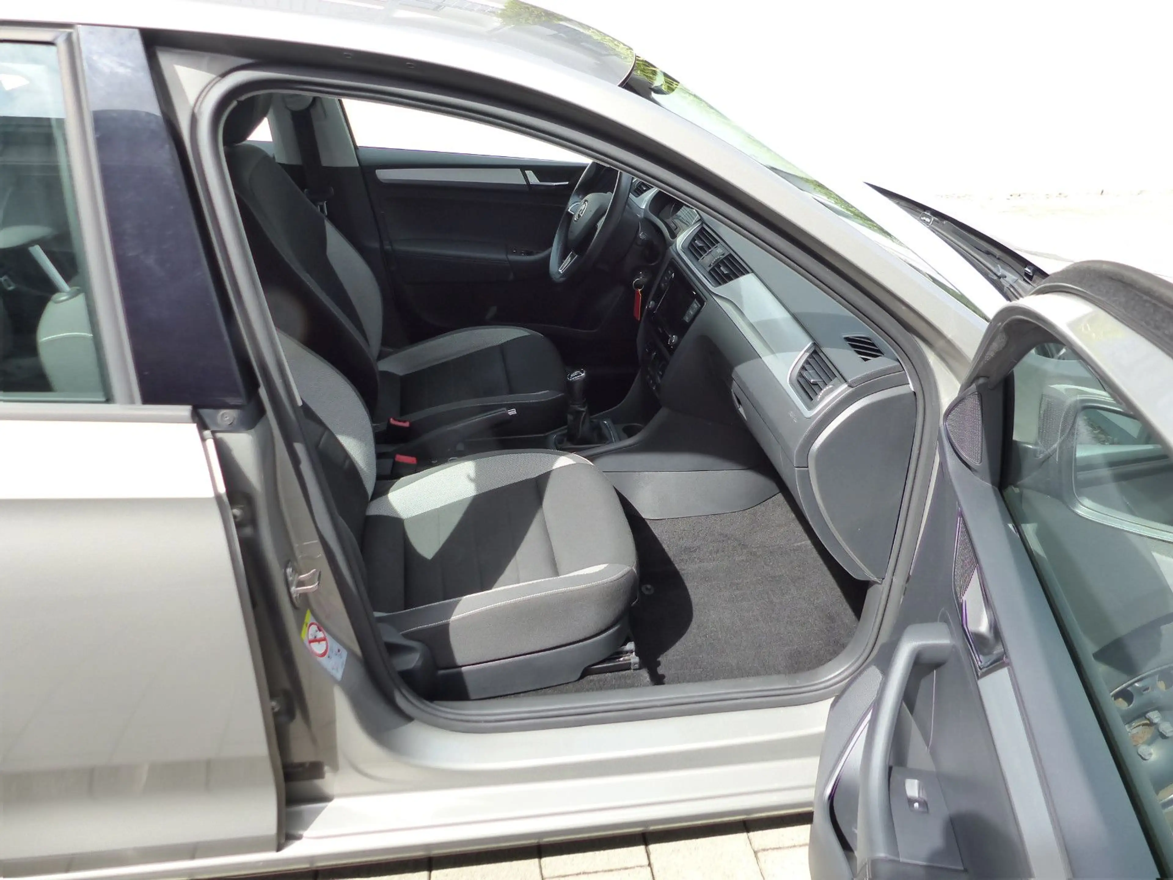 Skoda Rapid/Spaceback Spaceback 1.0 TSI Ambition Tempomat PDC — photo 6