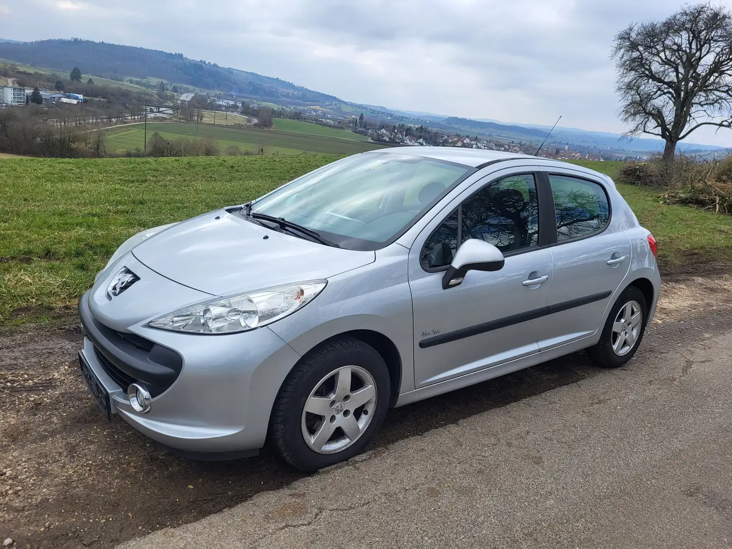 Peugeot 207 Urban Move Klima Grau - 2