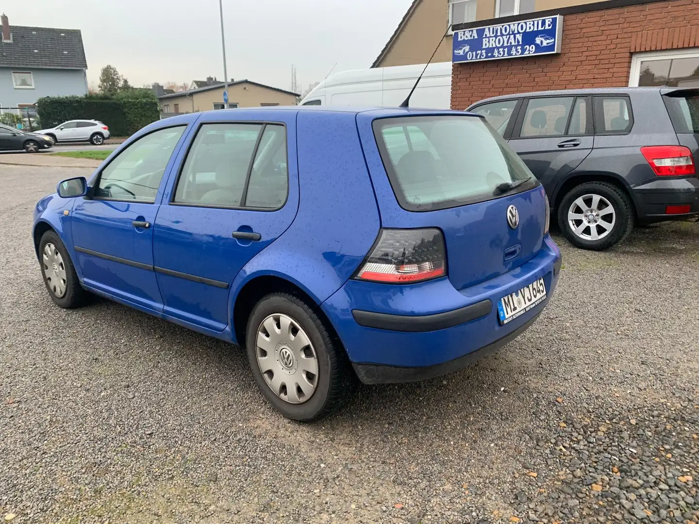Volkswagen Golf 1.6 Comfortline Blau - 2