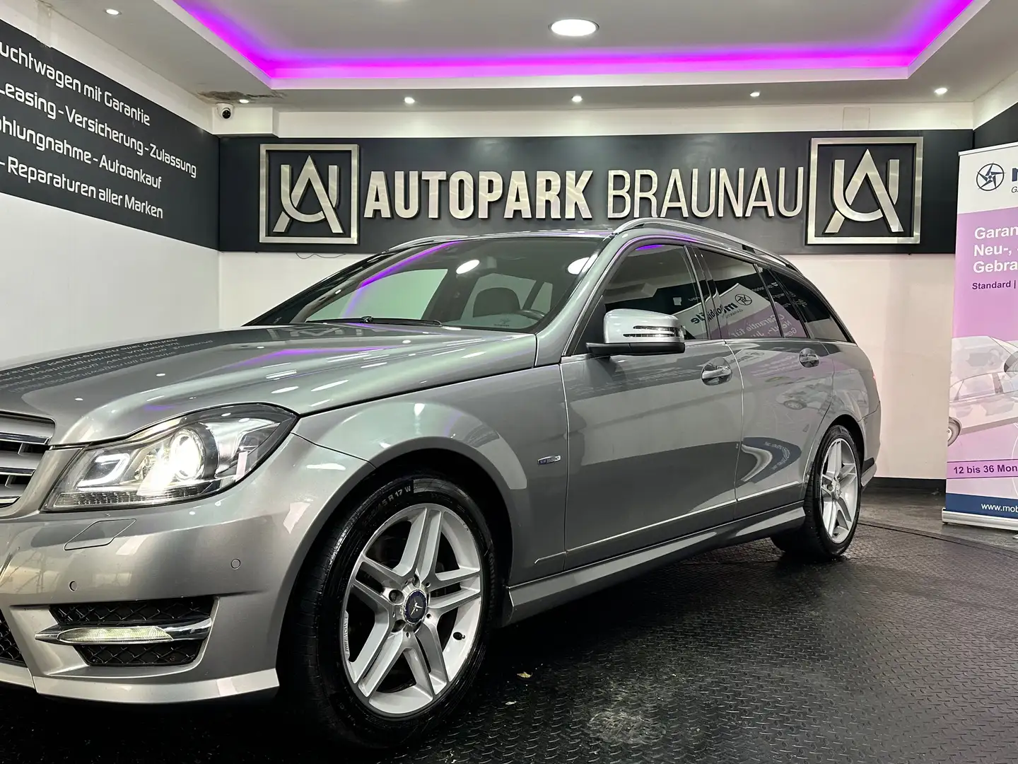 Mercedes-Benz C 200 T CGI Avantgarde Aut. *AMG-LINE*1.BESITZ* Grijs - 2