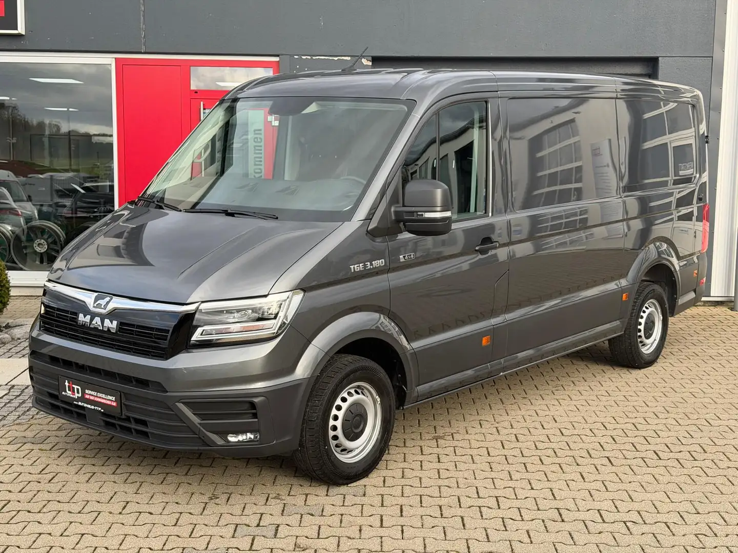 MAN TGE 2.0 TDI 4x4 L3 H2 LED R.Kamera AHK Schwarz - 2