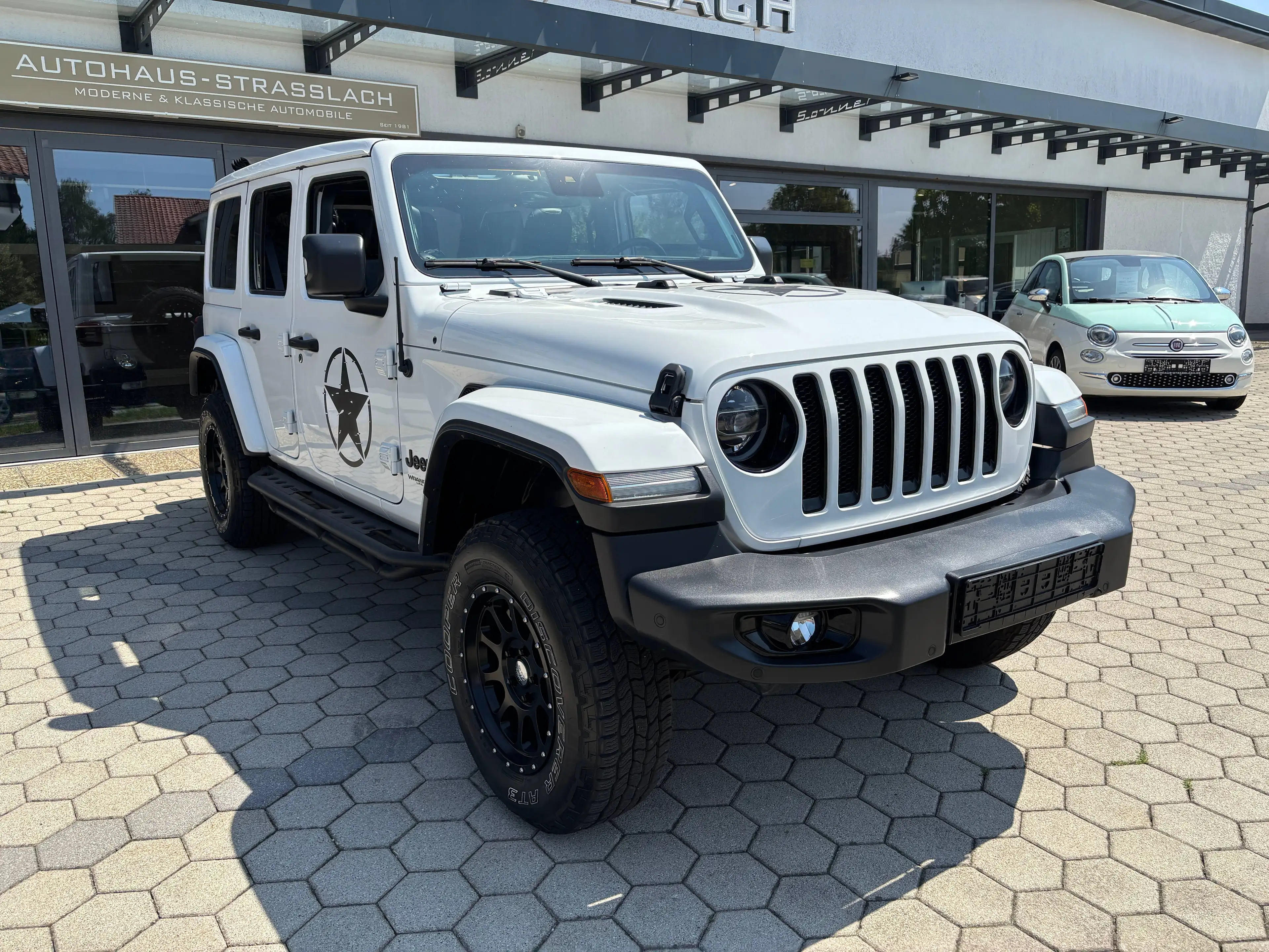 Jeep Wrangler Sahara UNLIMITED — photo 9
