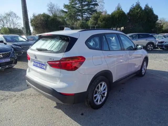 BMW X1 view 3