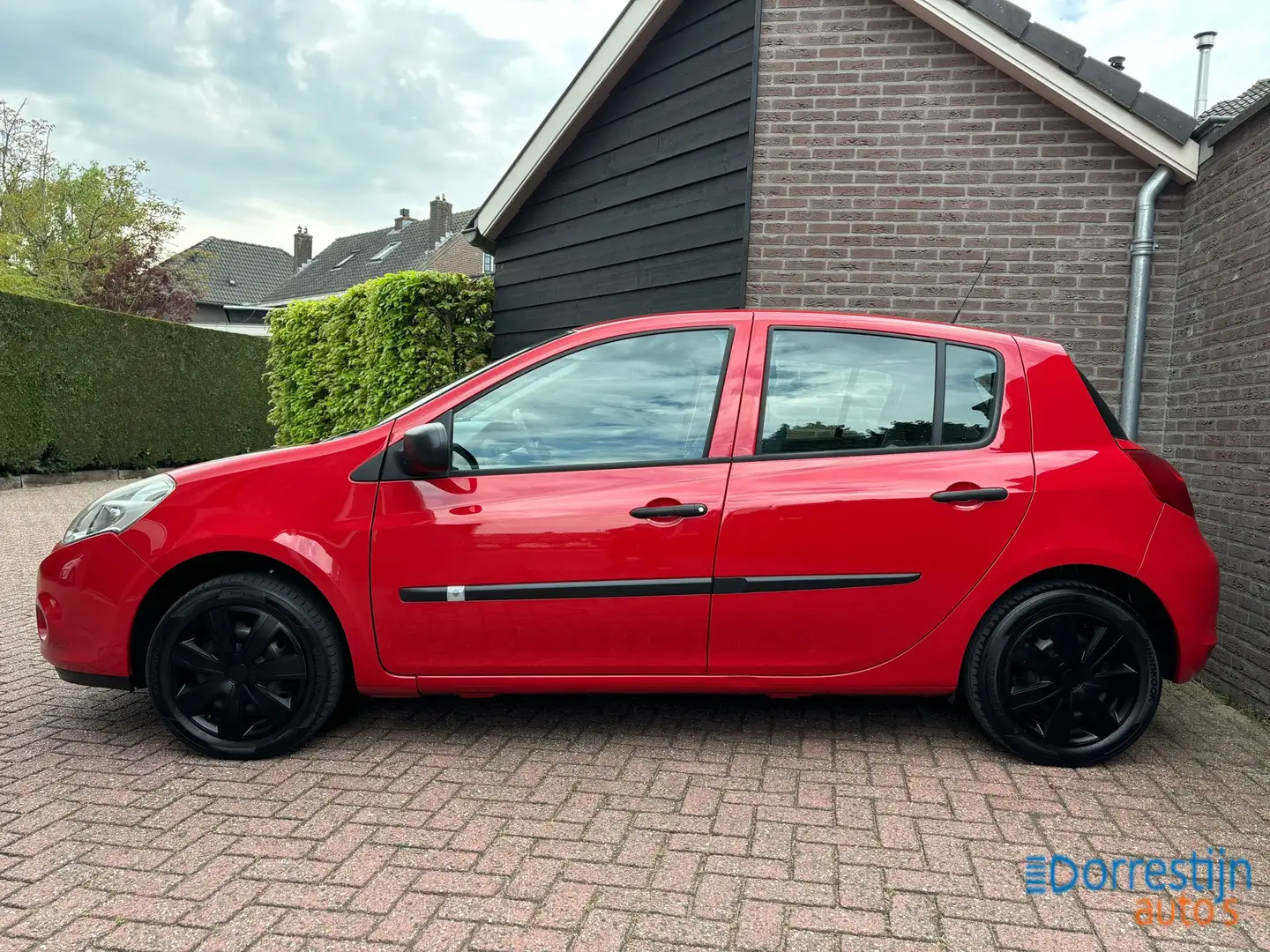 Renault Clio 1.2 Special Line Airco | Navigatie | NAP | Eerste Rood - 2