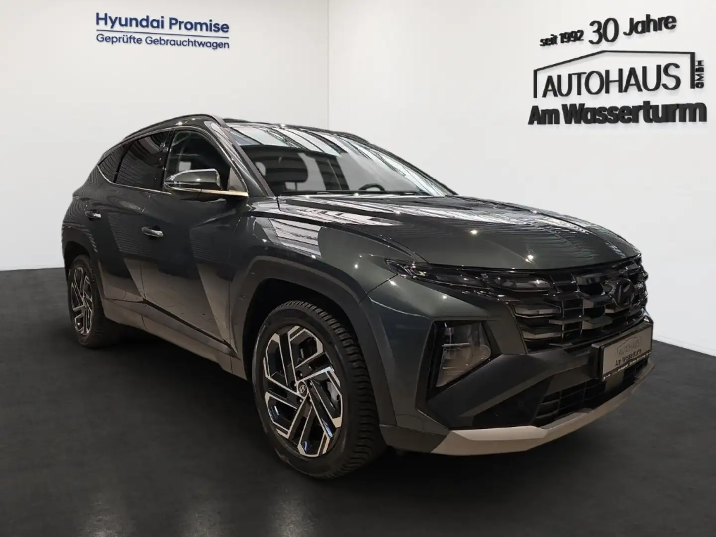 Hyundai TUCSON 1.6 T-GDI HYBRID PRIME LEDER NAVI MATRIX Grün - 2