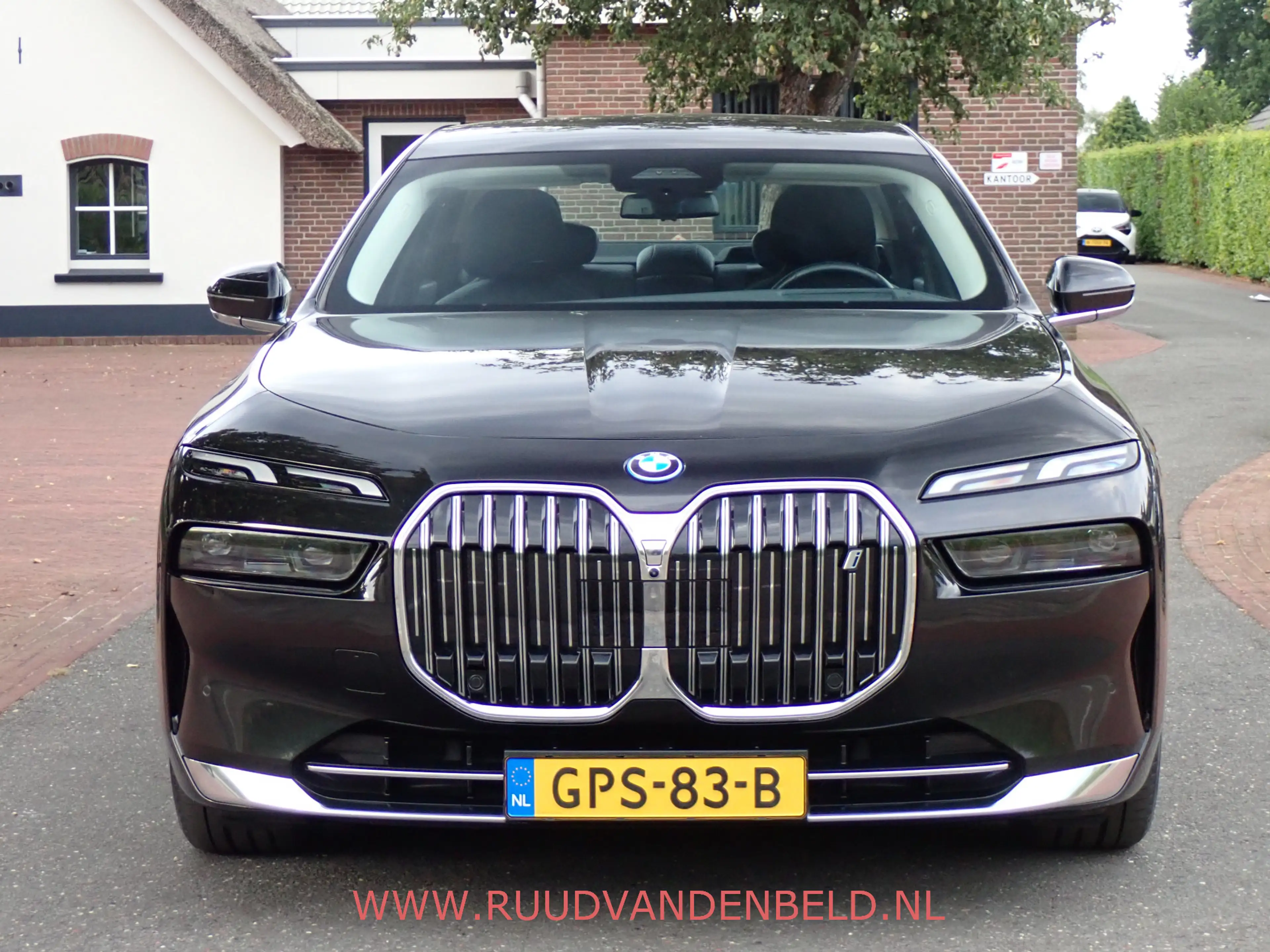BMW i7 eDrive 106 kWh !! EX BTW 56.100 !! SOH 94% / HEAD- — photo 2