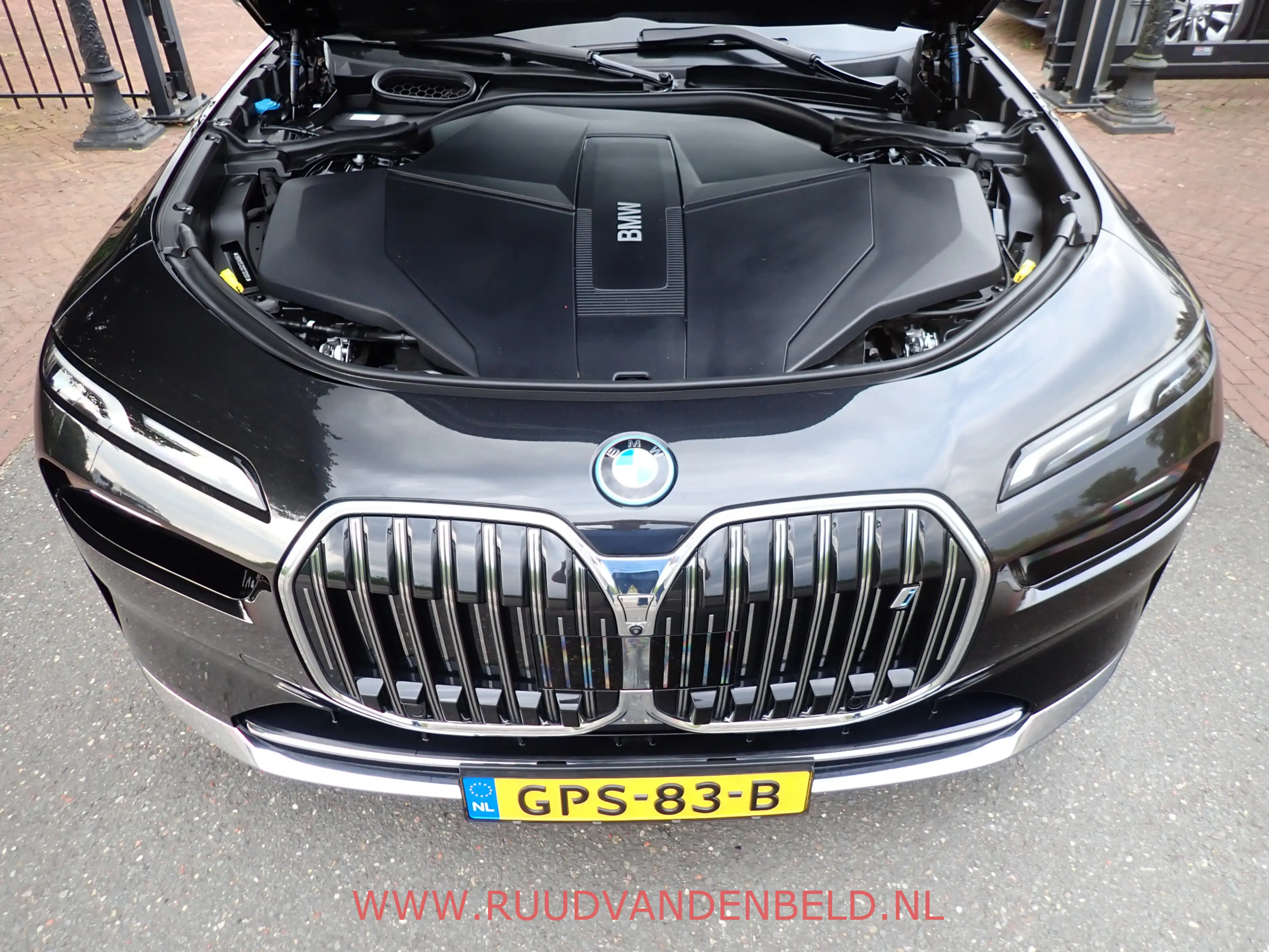 BMW i7 eDrive 106 kWh !! EX BTW 56.100 !! SOH 94% / HEAD- — photo 31