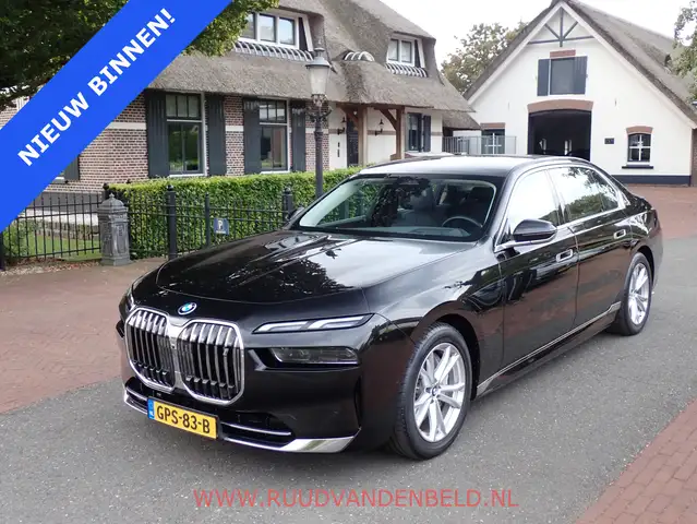 BMW i7 eDrive 106 kWh !! EX BTW 53.636 !! SOH 94% / HEAD-