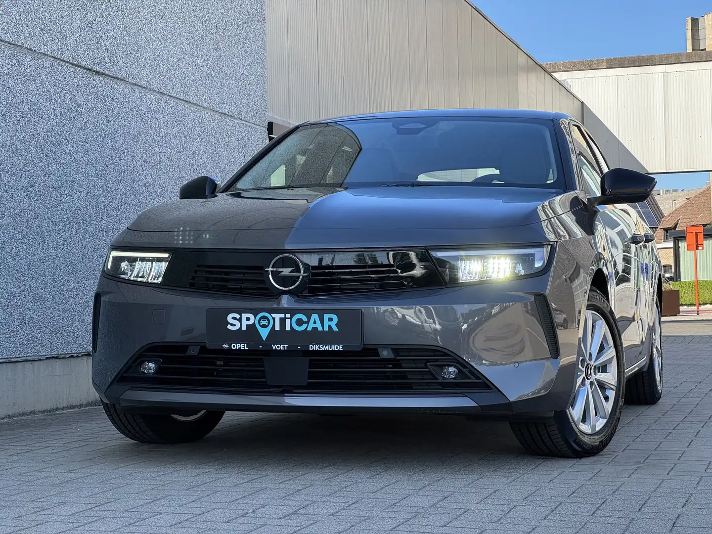 Opel Astra 1.2T 110PK EDITION GPS/PARKPILOT/CAMERA Gris - 1