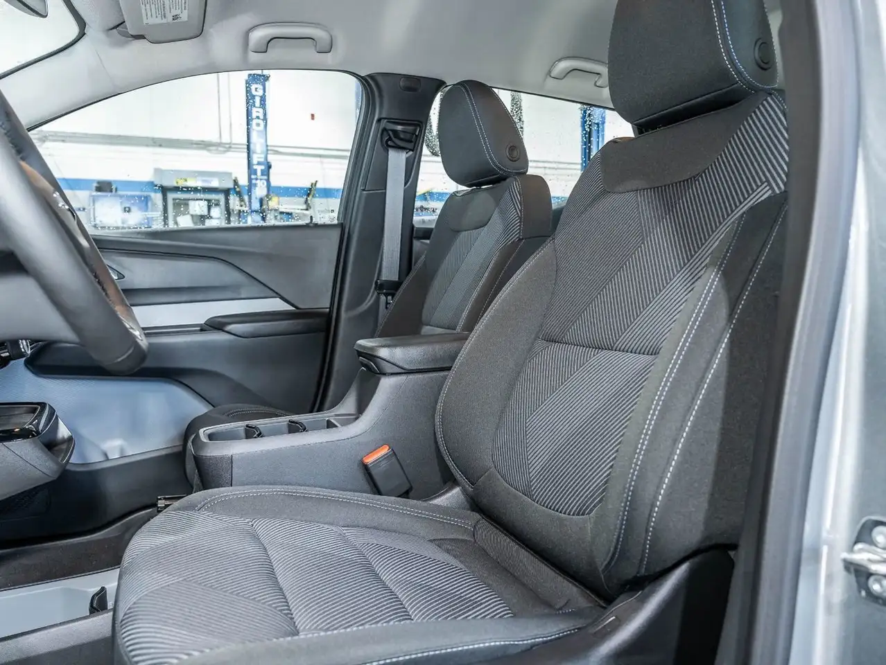 Chevrolet Bolt photo Chevrolet Bolt